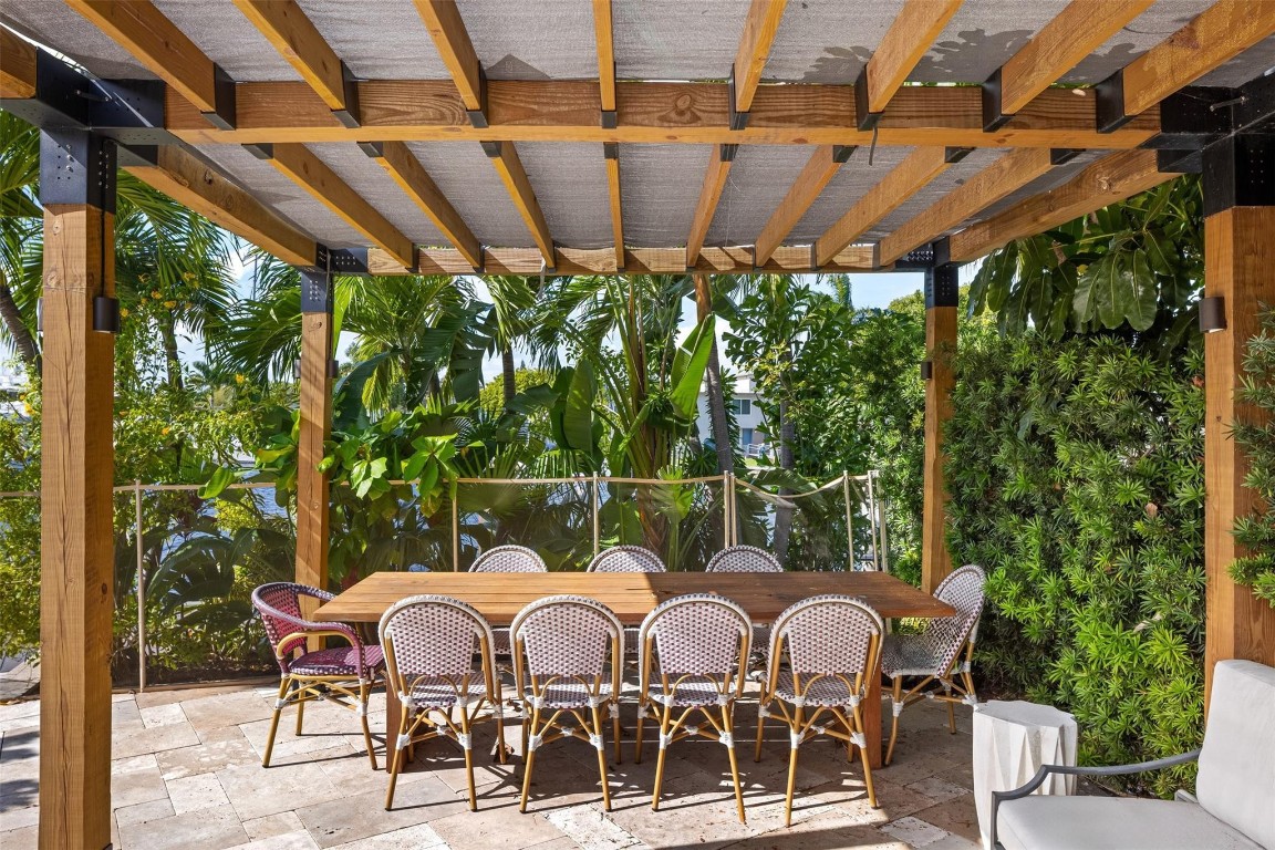 609 First Key Fort Lauderdale, FL 33304