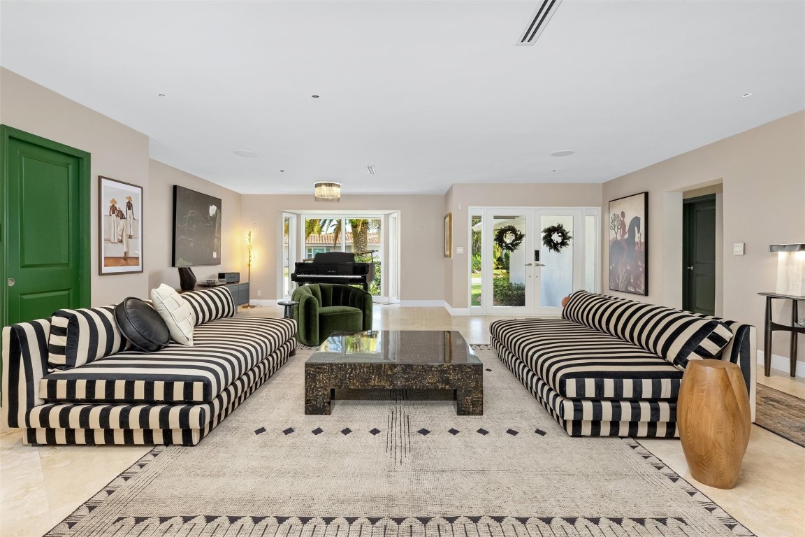 609 First Key Fort Lauderdale, FL 33304