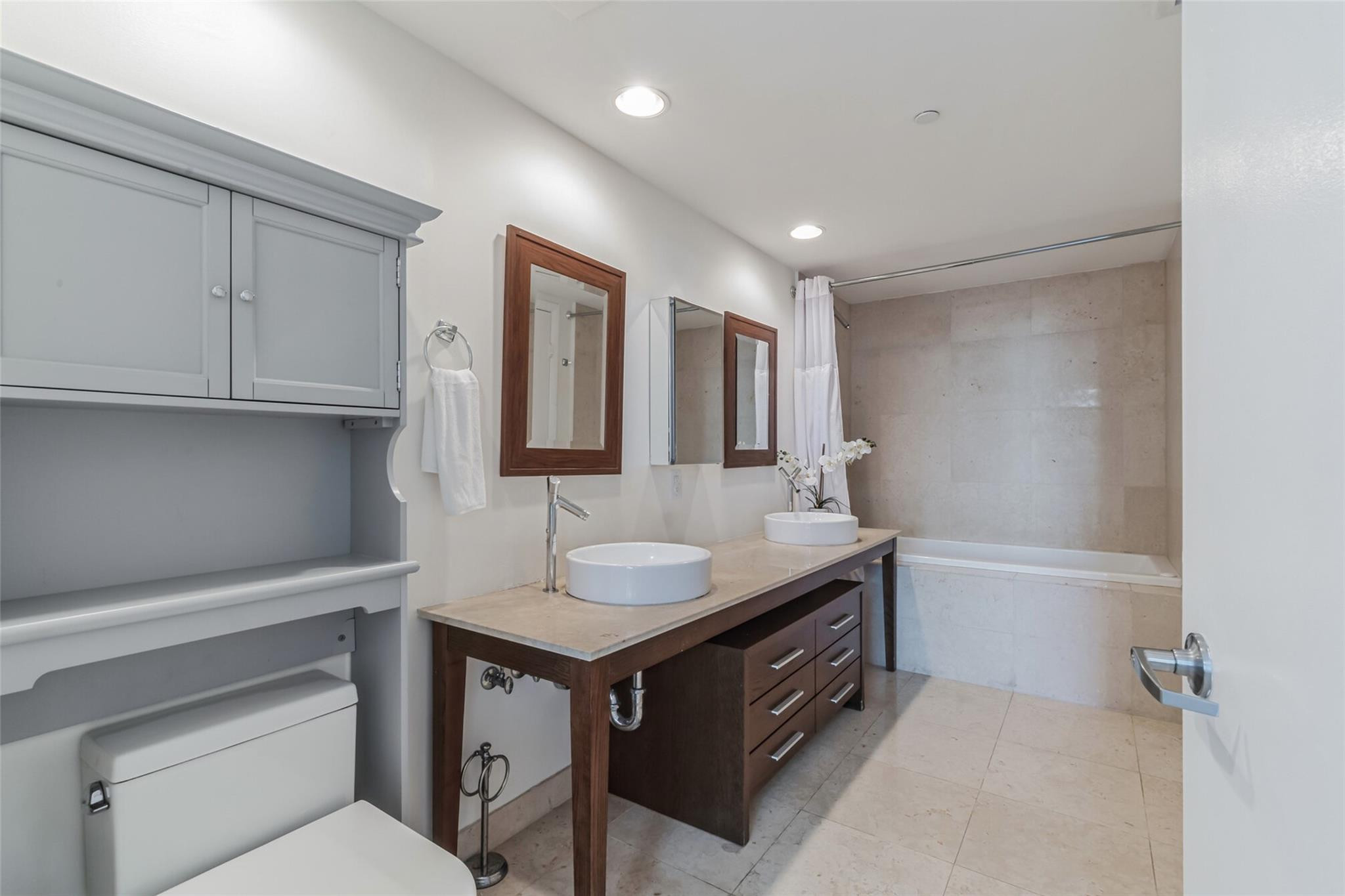 image Icon Brickell I13