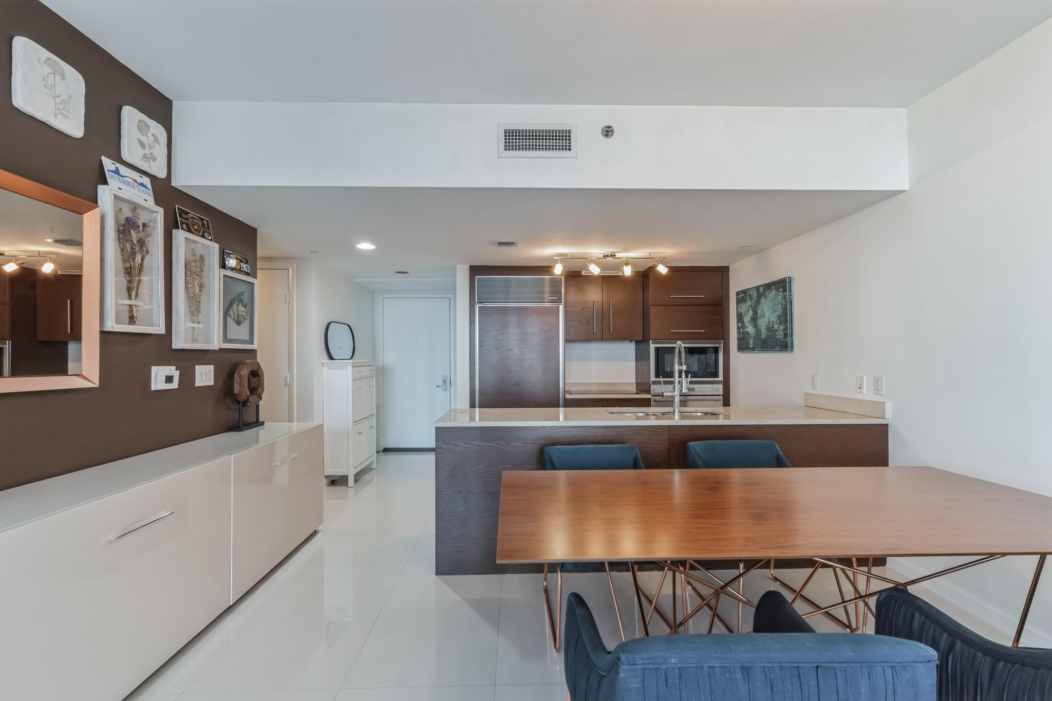 image Icon Brickell I17