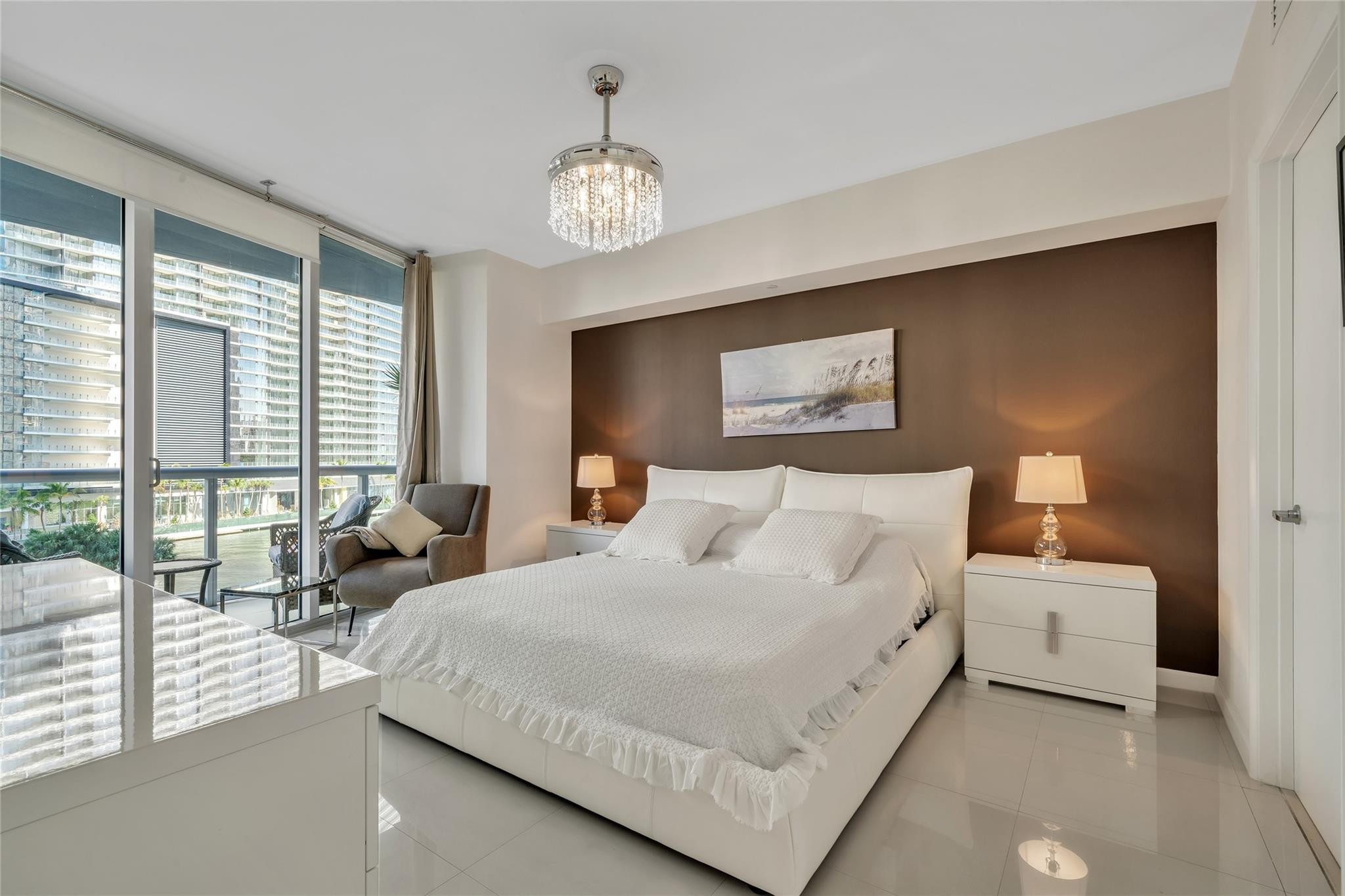 image Icon Brickell I3