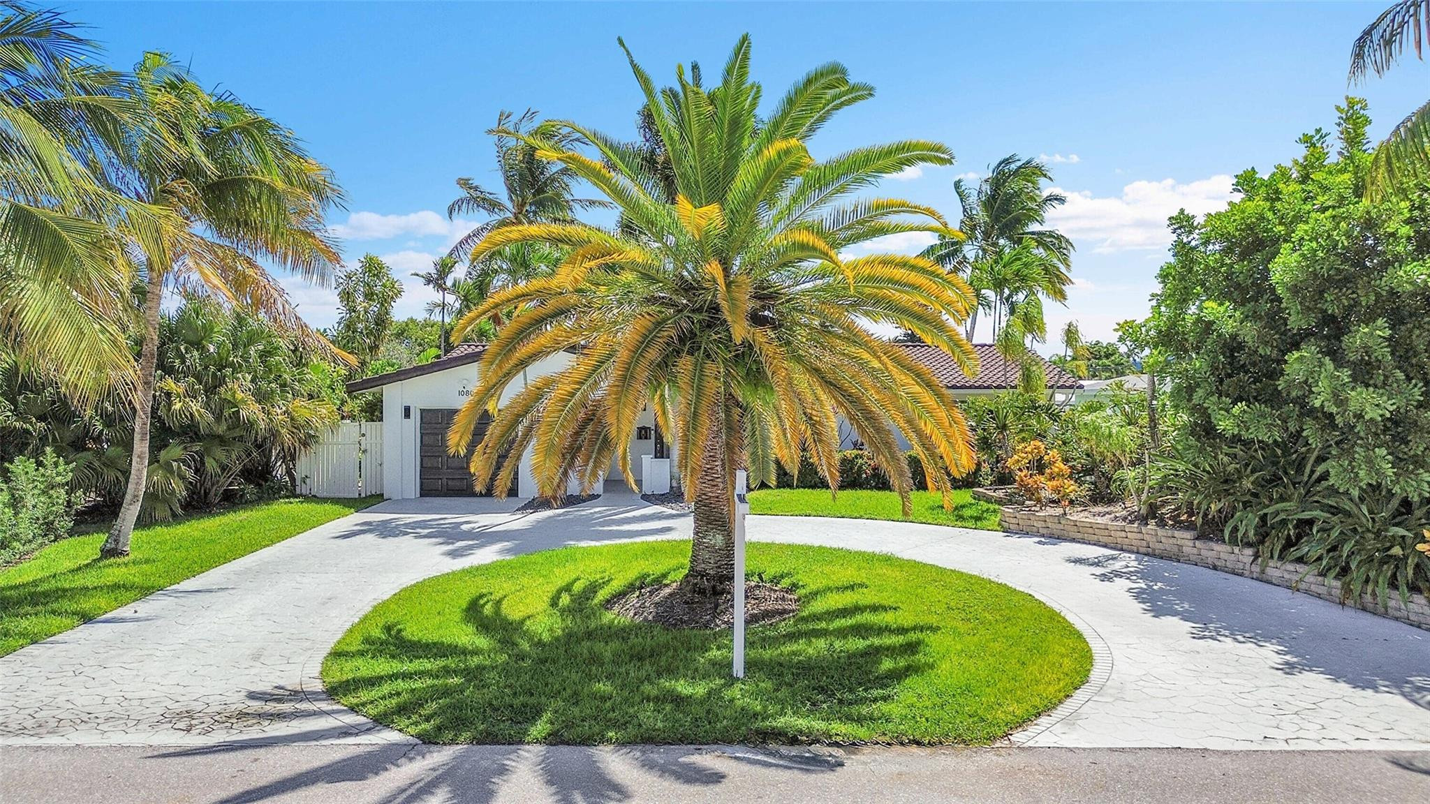 1080 SE 9th Pompano Beach, FL 33060