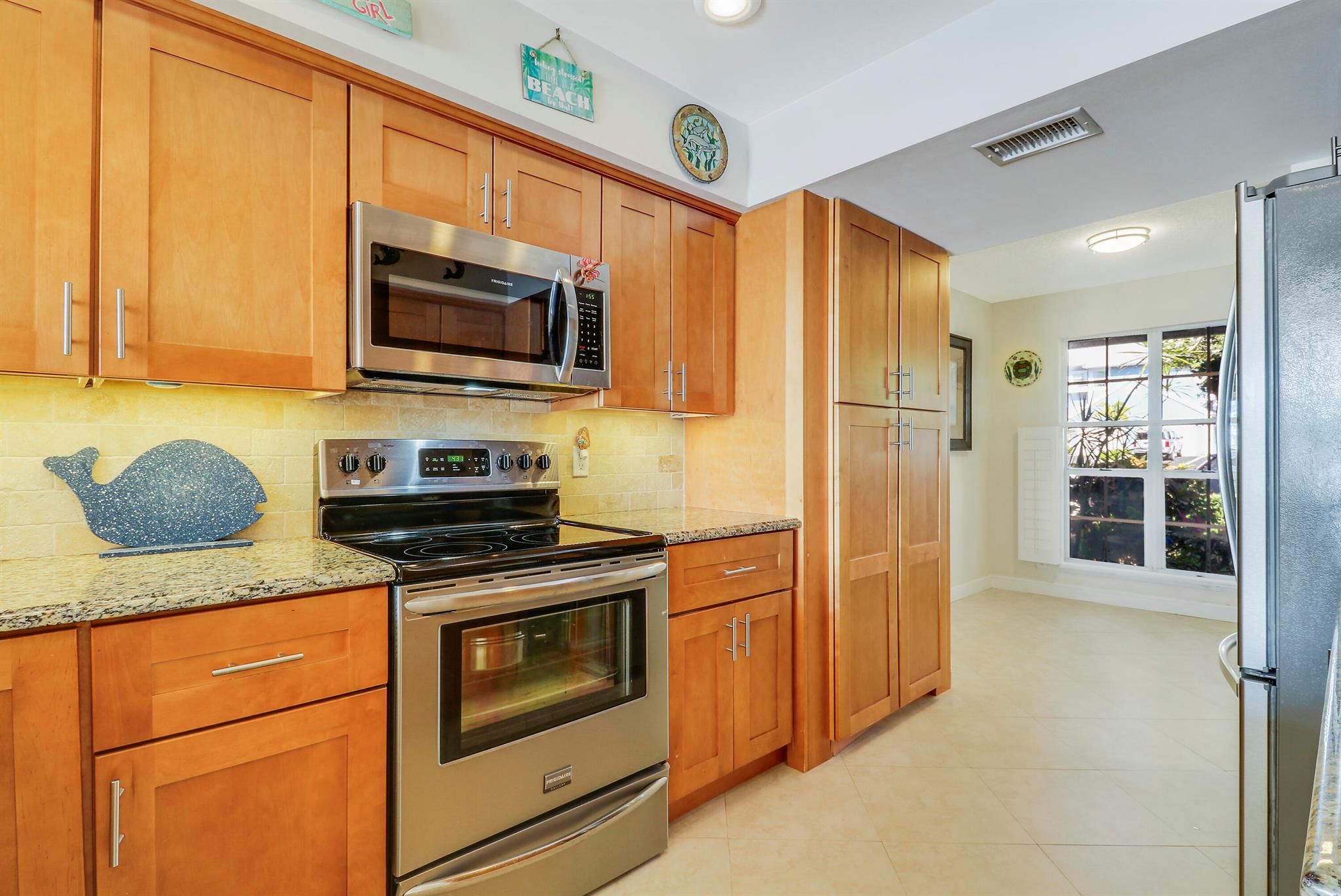 213 Ocean Dunes Cir Jupiter, FL 33477