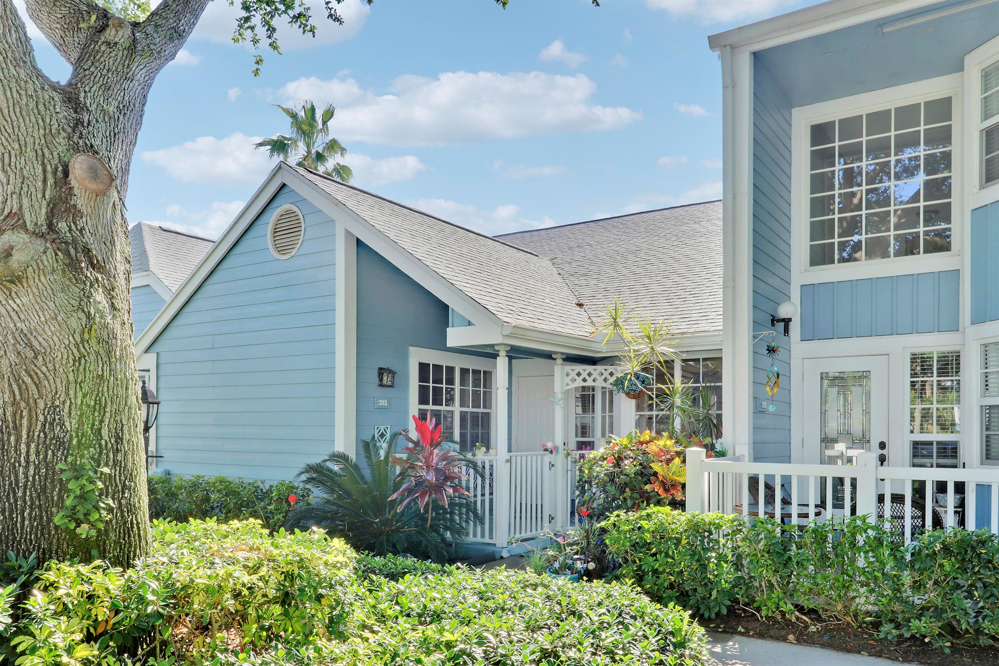 213 Ocean Dunes Cir Jupiter, FL 33477