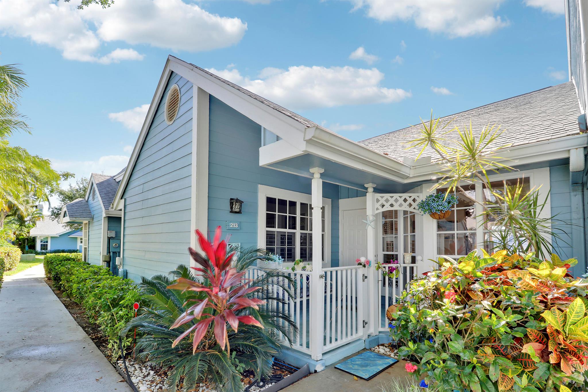 213 Ocean Dunes Cir Jupiter, FL 33477