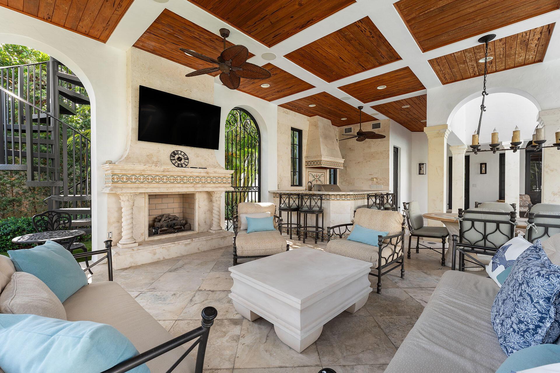 251 W Coconut Palm Rd Boca Raton, FL 33432