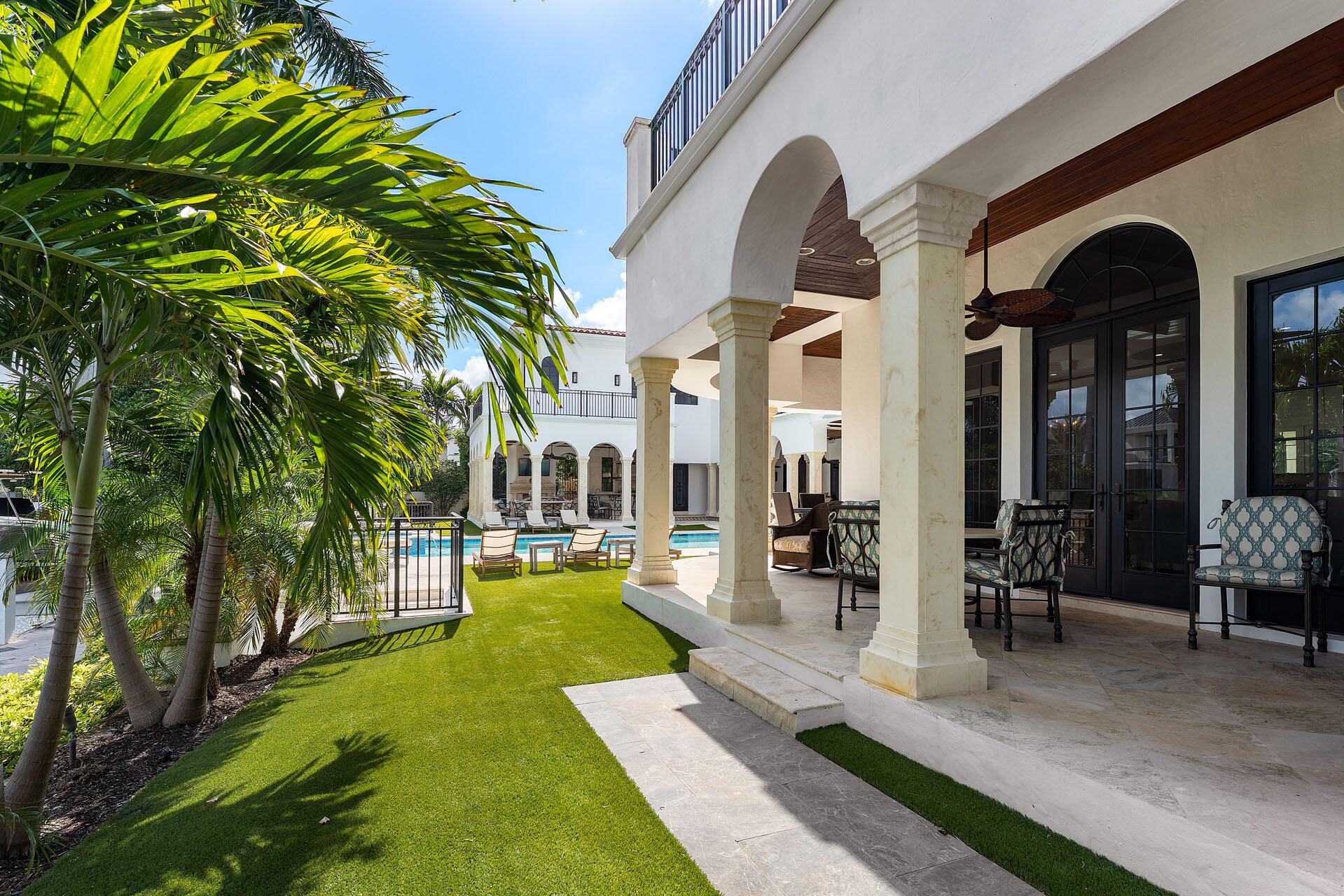 251 W Coconut Palm Rd Boca Raton, FL 33432