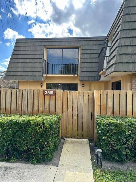 3819 38th Way