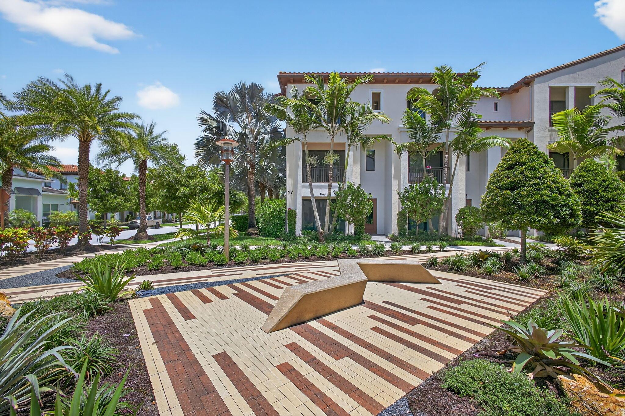 8072 Hobbes Way