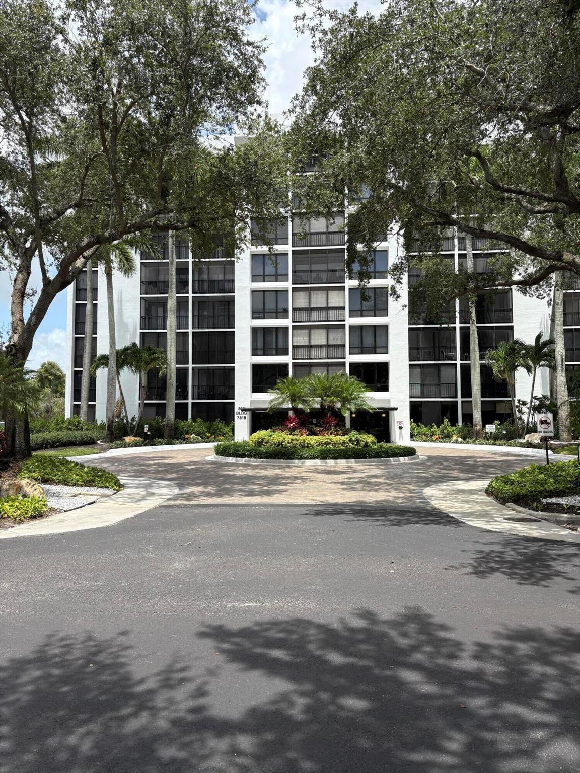 7819 Lakeside Blvd #876