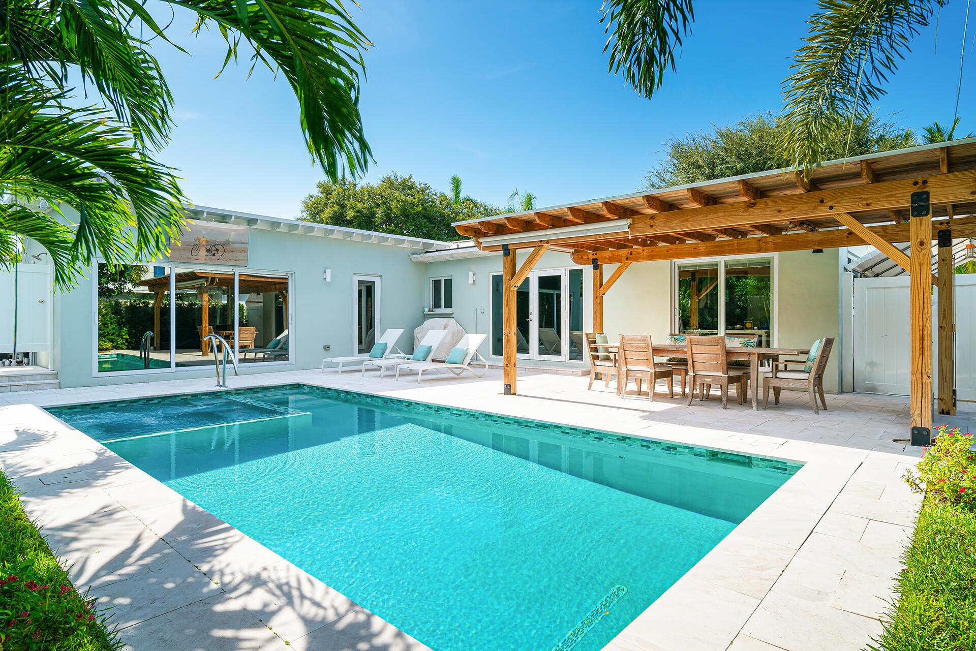 230 Santa Lucia Dr