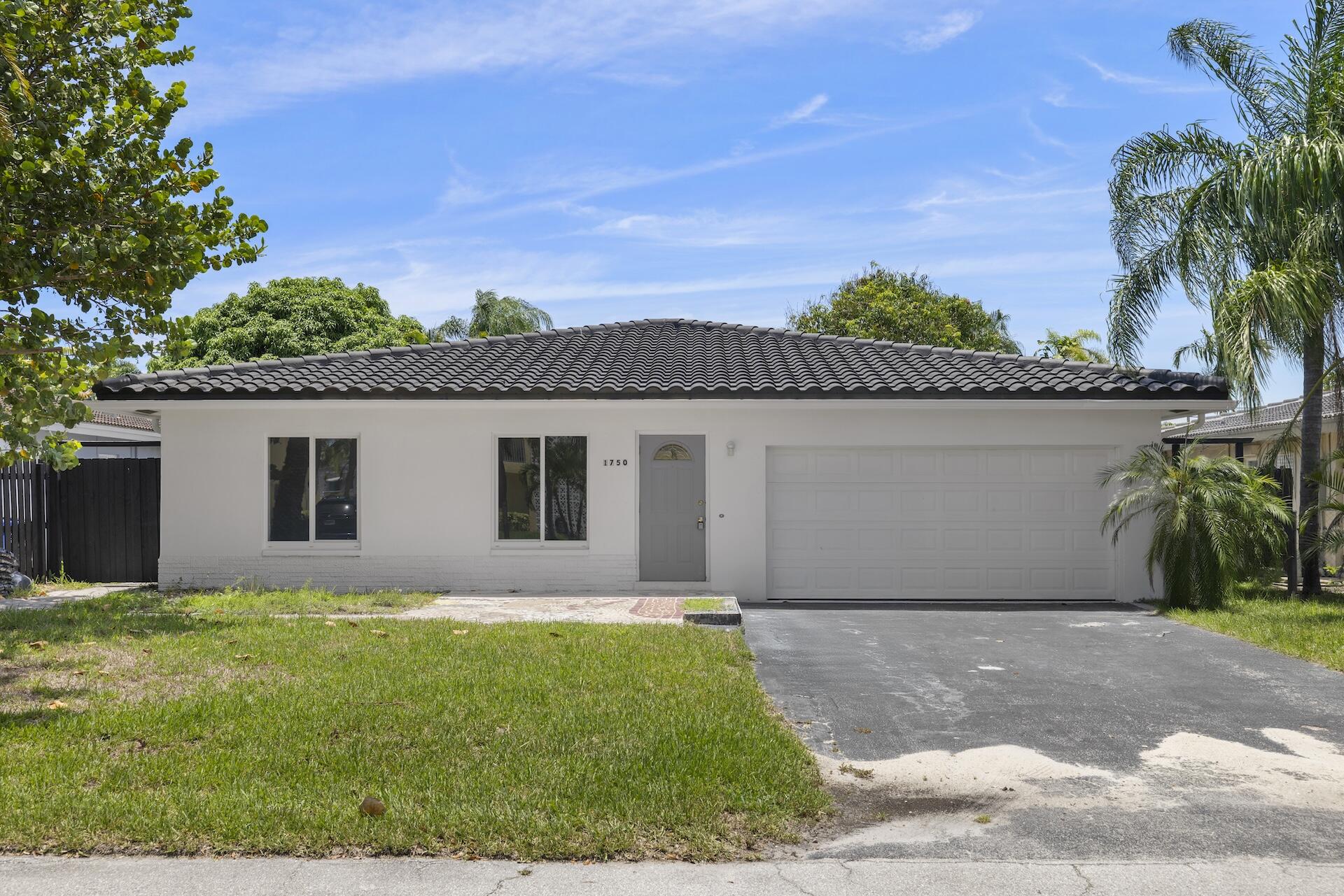 1750 NE 49th St