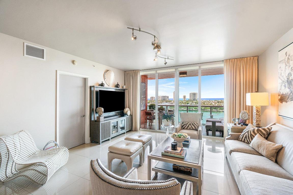 2640 Lake Shr #1415 Riviera Beach, FL 33404