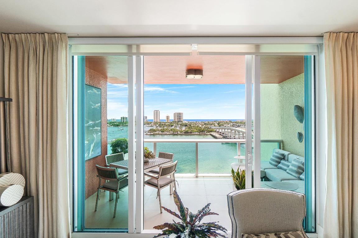 2640 Lake Shr #1415 Riviera Beach, FL 33404