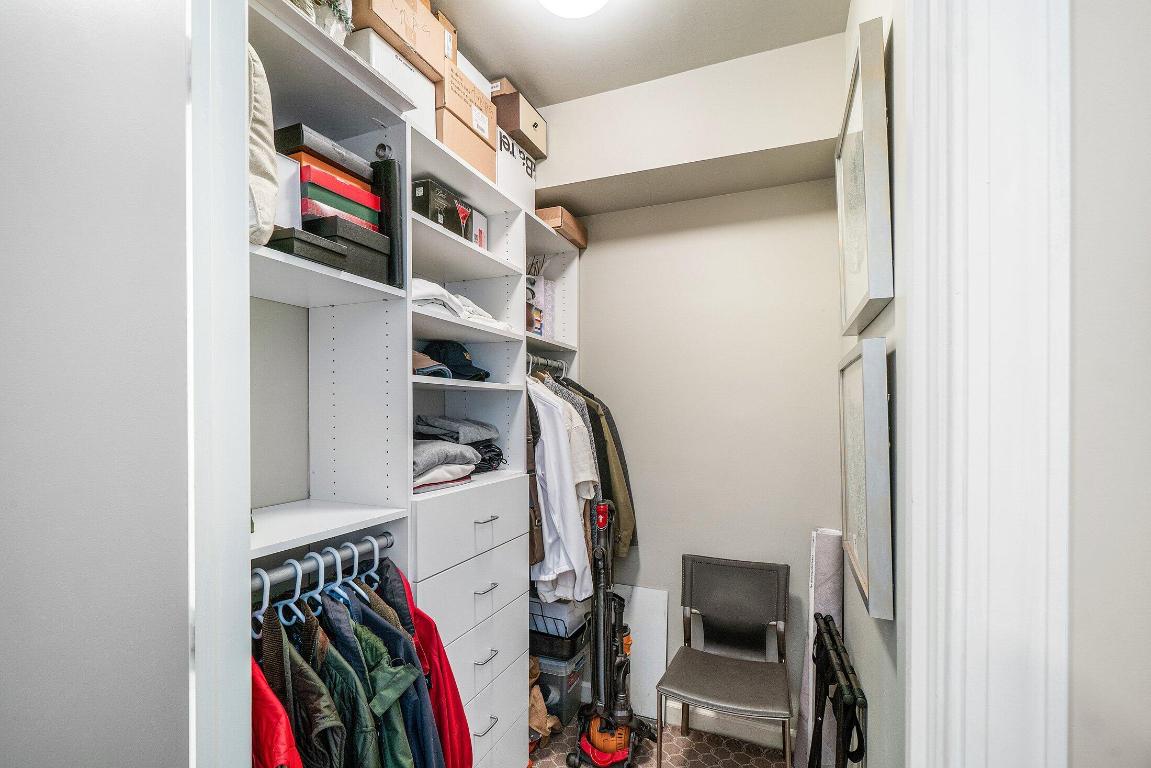 2640 Lake Shr #1415 Riviera Beach, FL 33404