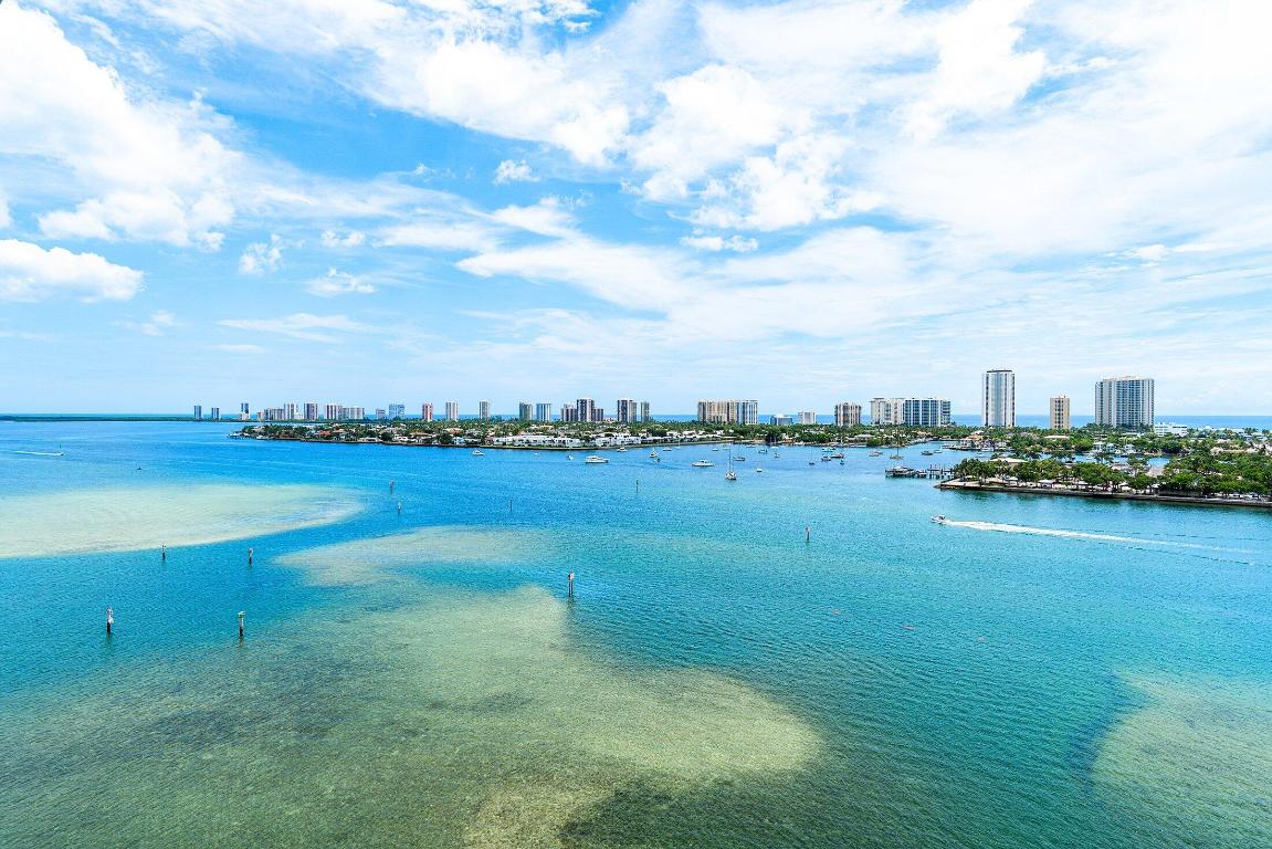 2640 Lake Shr #1415 Riviera Beach, FL 33404