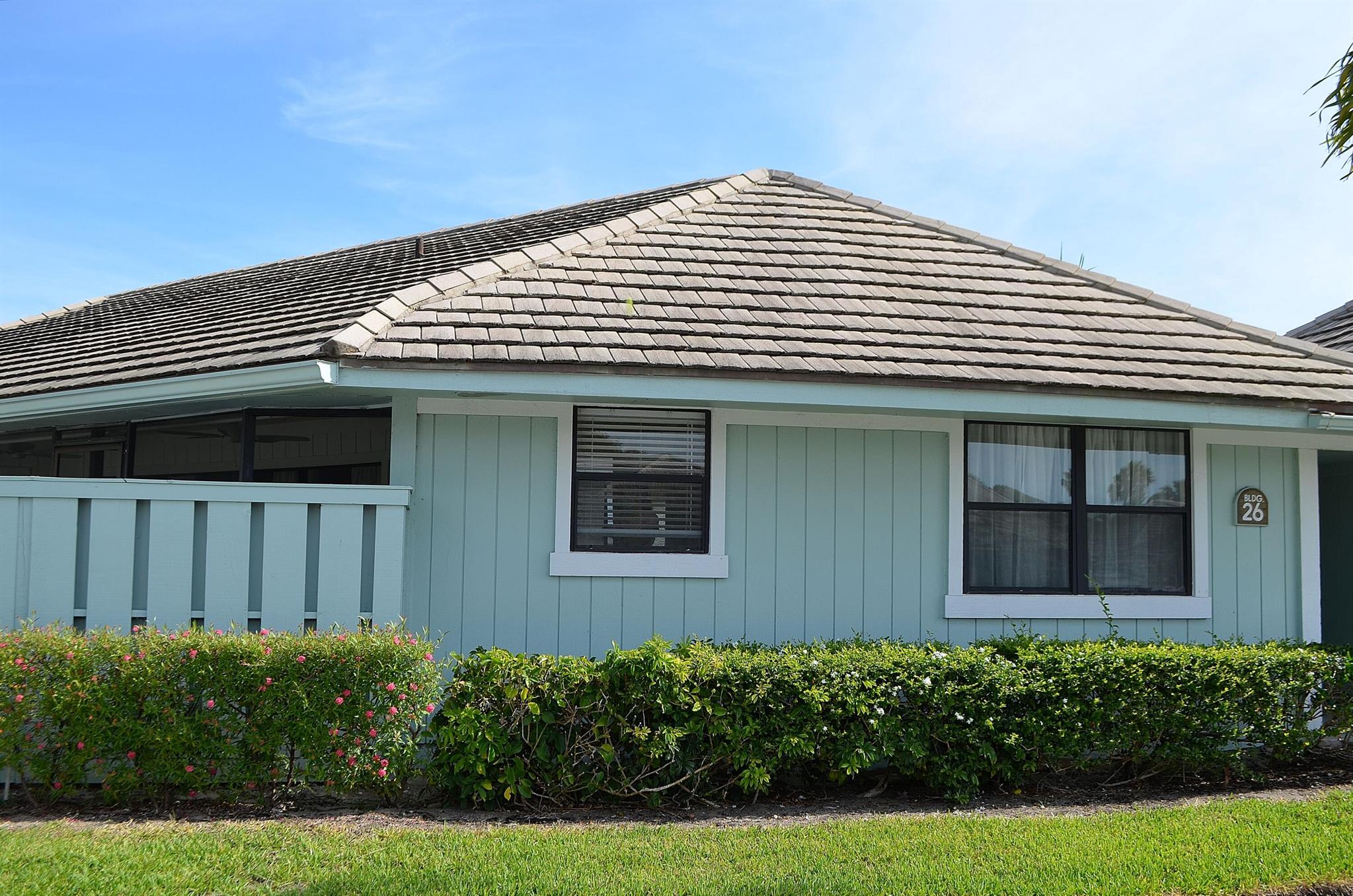 1127 E Seminole Ave #26c