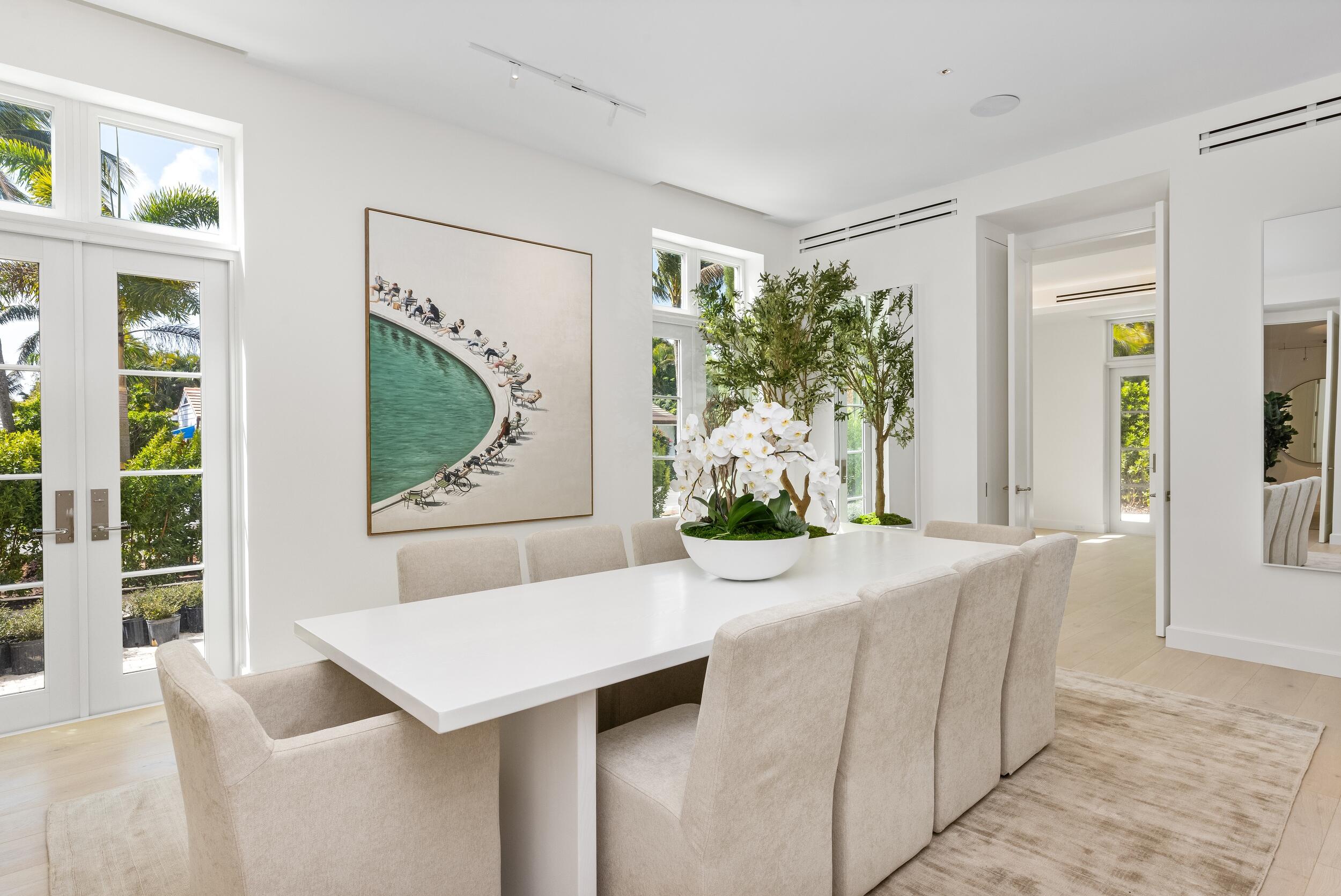 301 Plantation Palm Beach, FL 33480