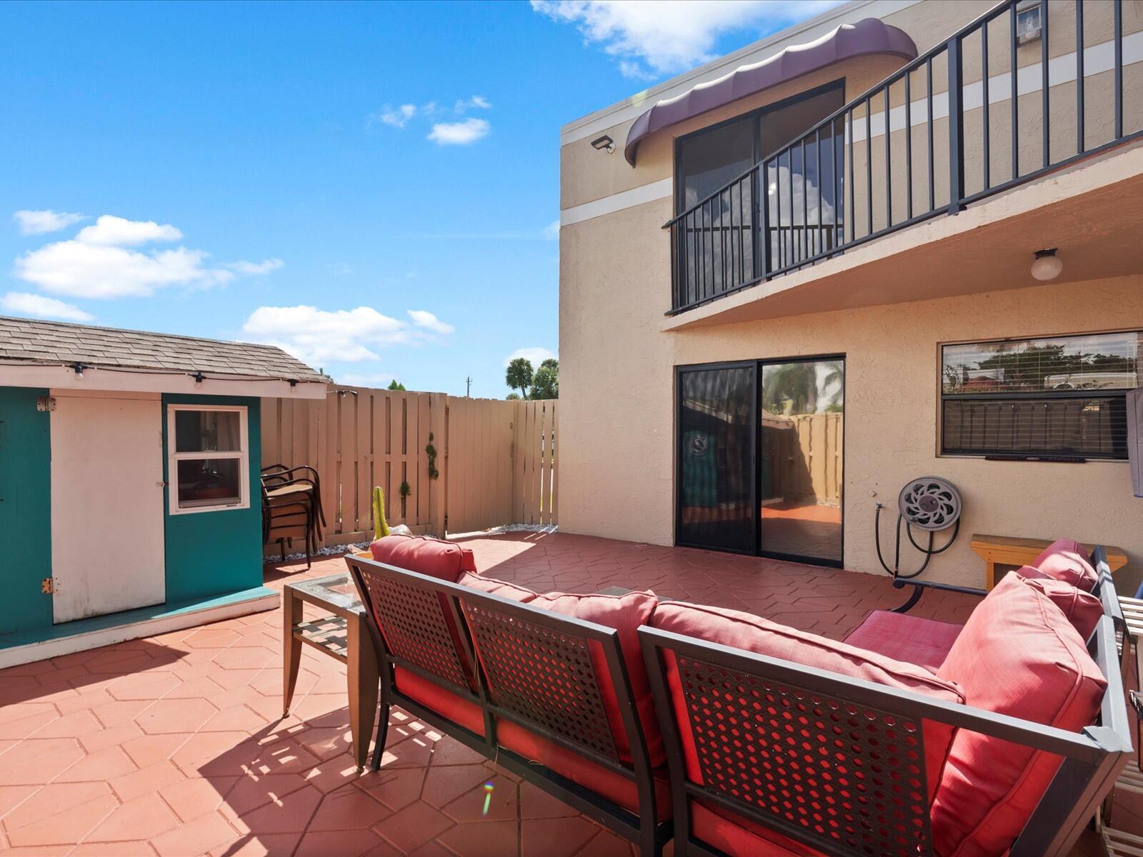 4025 Village Dr #C Delray Beach, FL 33445