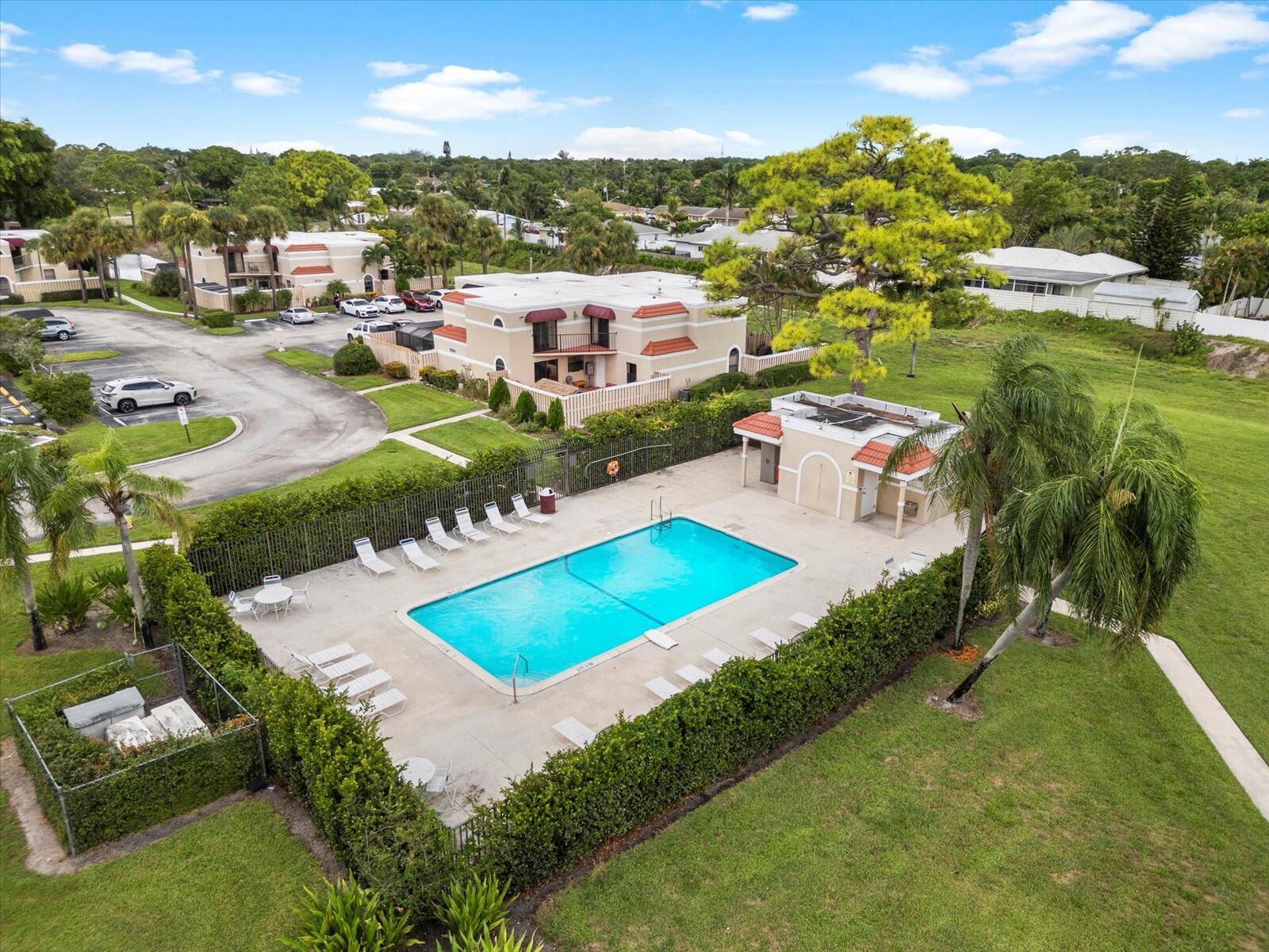 4025 Village Dr #C Delray Beach, FL 33445