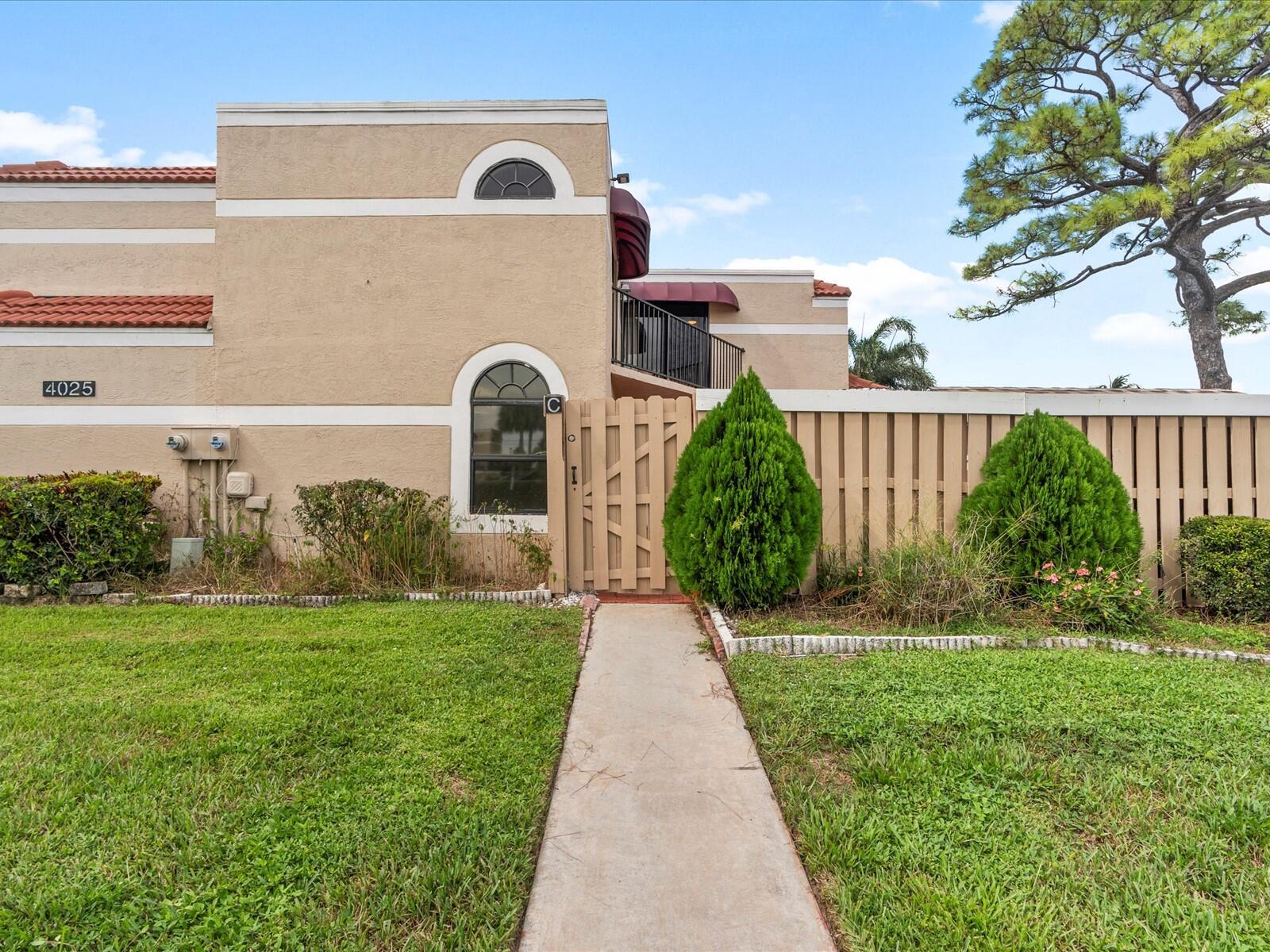 4025 Village Dr #C Delray Beach, FL 33445