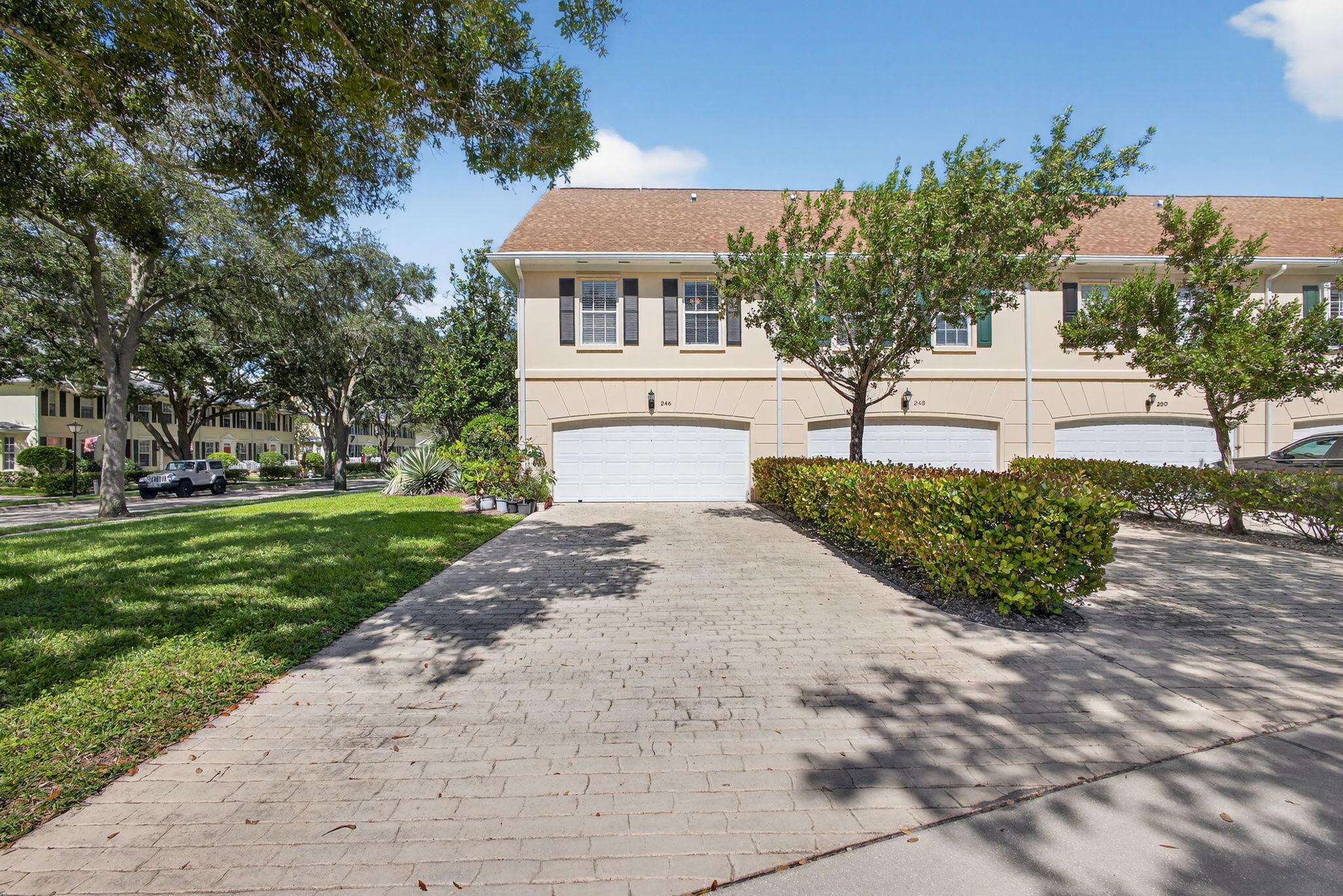 246 Iris Dr Jupiter, FL 33458