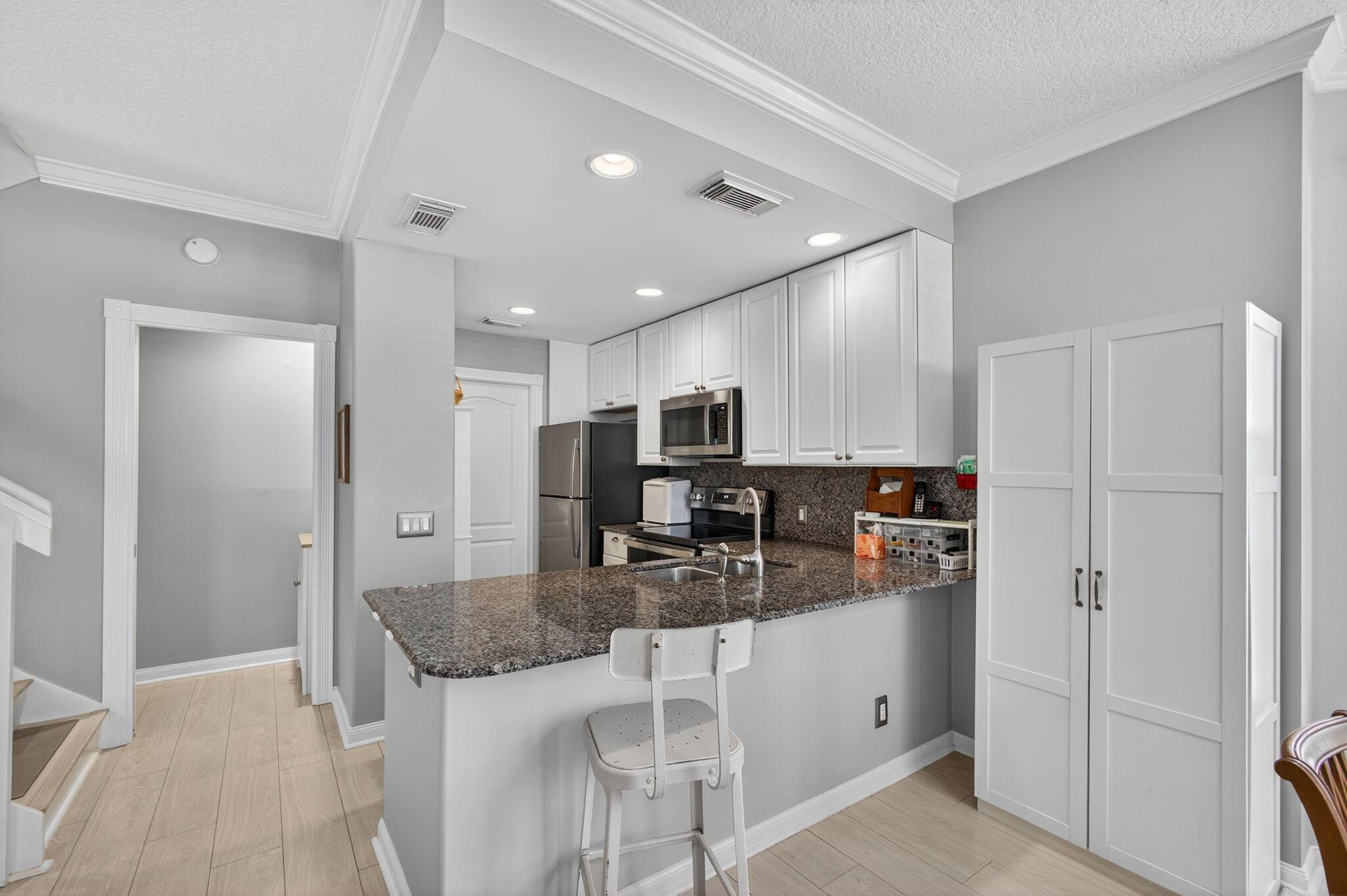 246 Iris Dr Jupiter, FL 33458