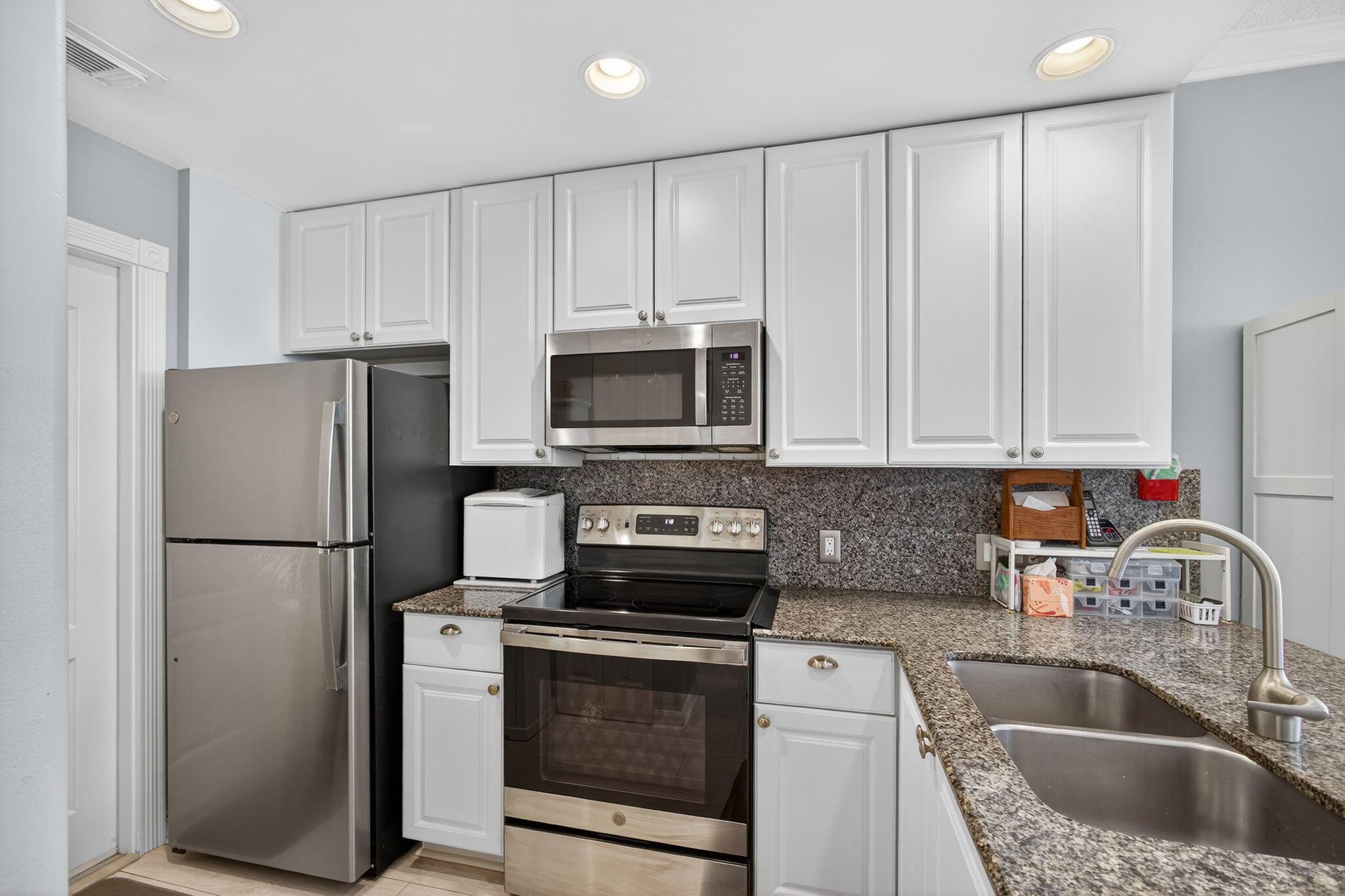 246 Iris Dr Jupiter, FL 33458