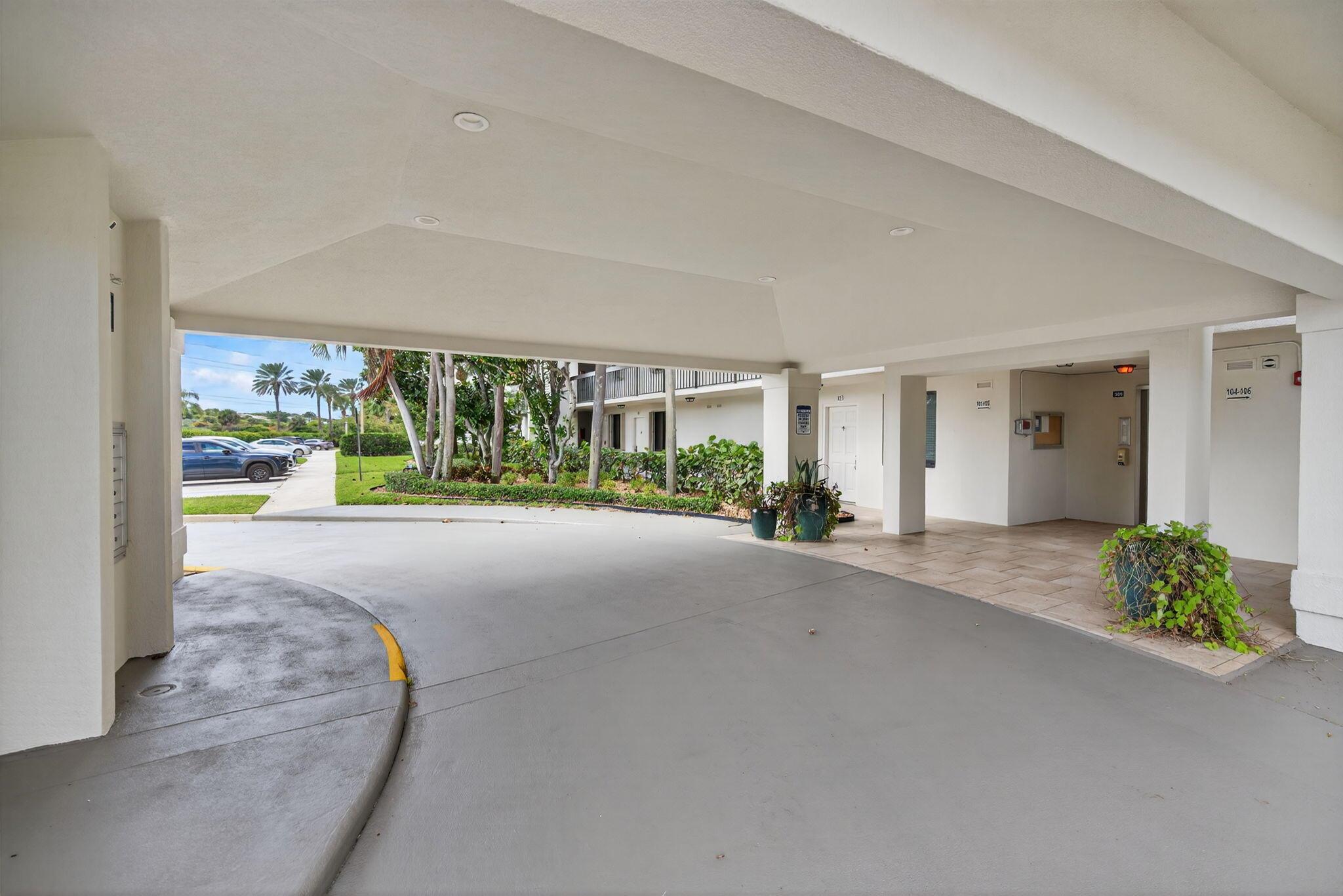 501 S Seas Dr #305 Jupiter, FL 33477