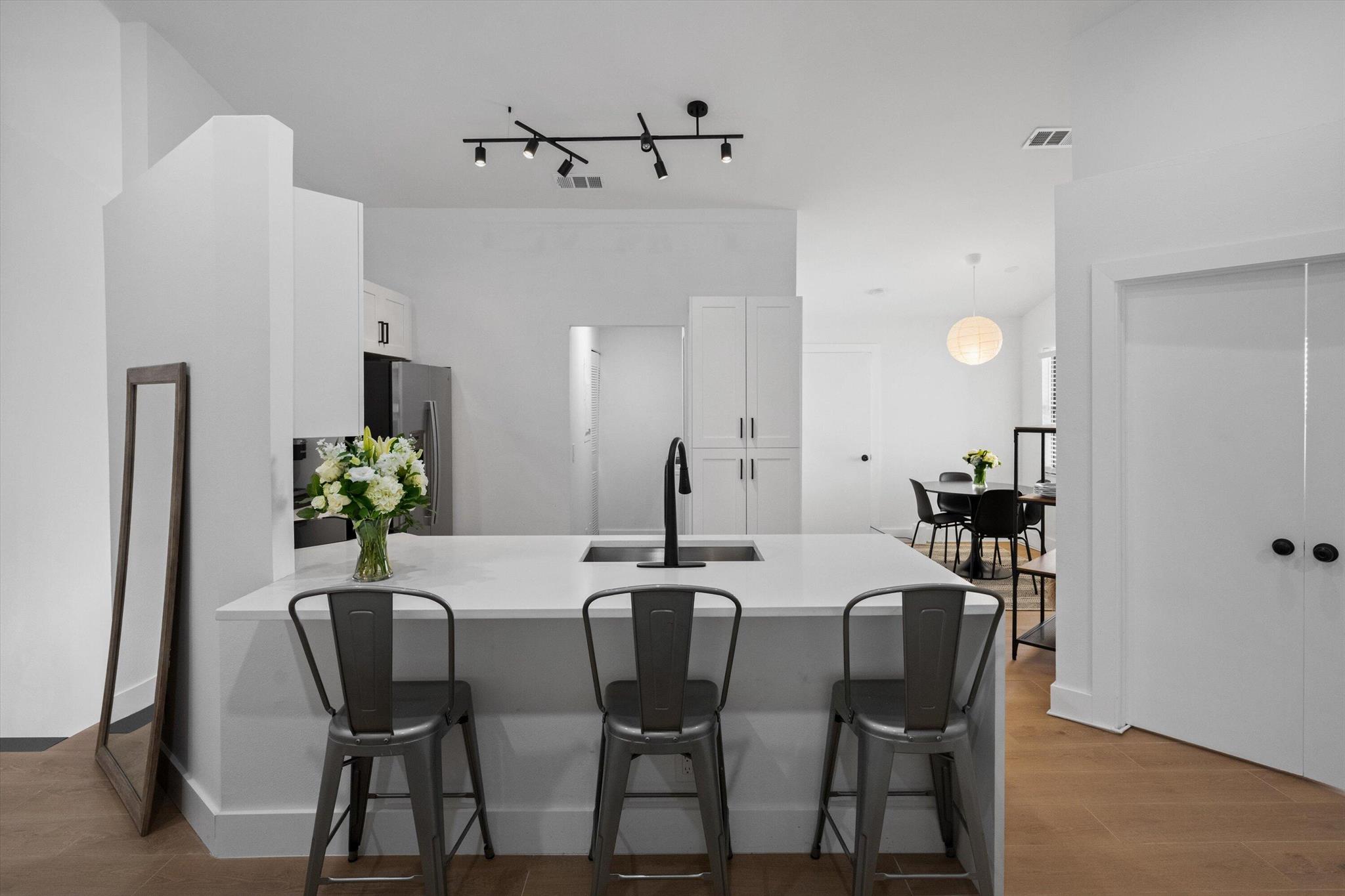 12628 Shoreline Dr #9e