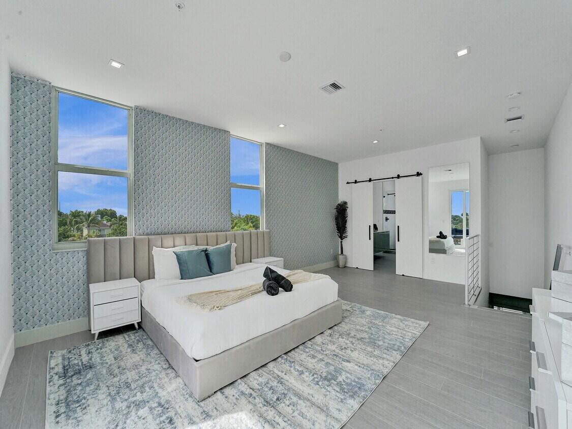 1220 NE 15th Ave Fort Lauderdale, FL 33304