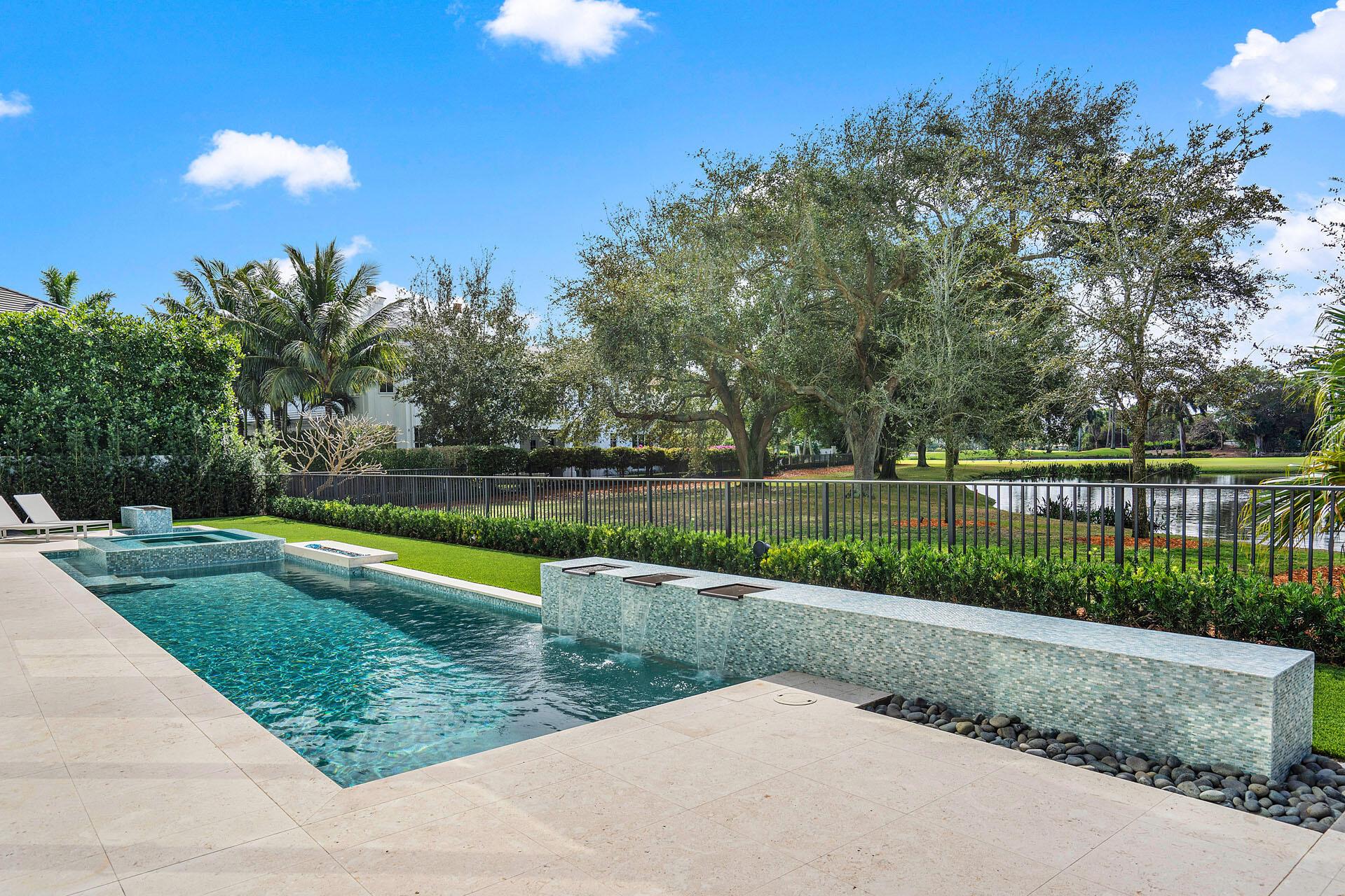 148 Thatch Palm Cv Boca Raton, FL 33432