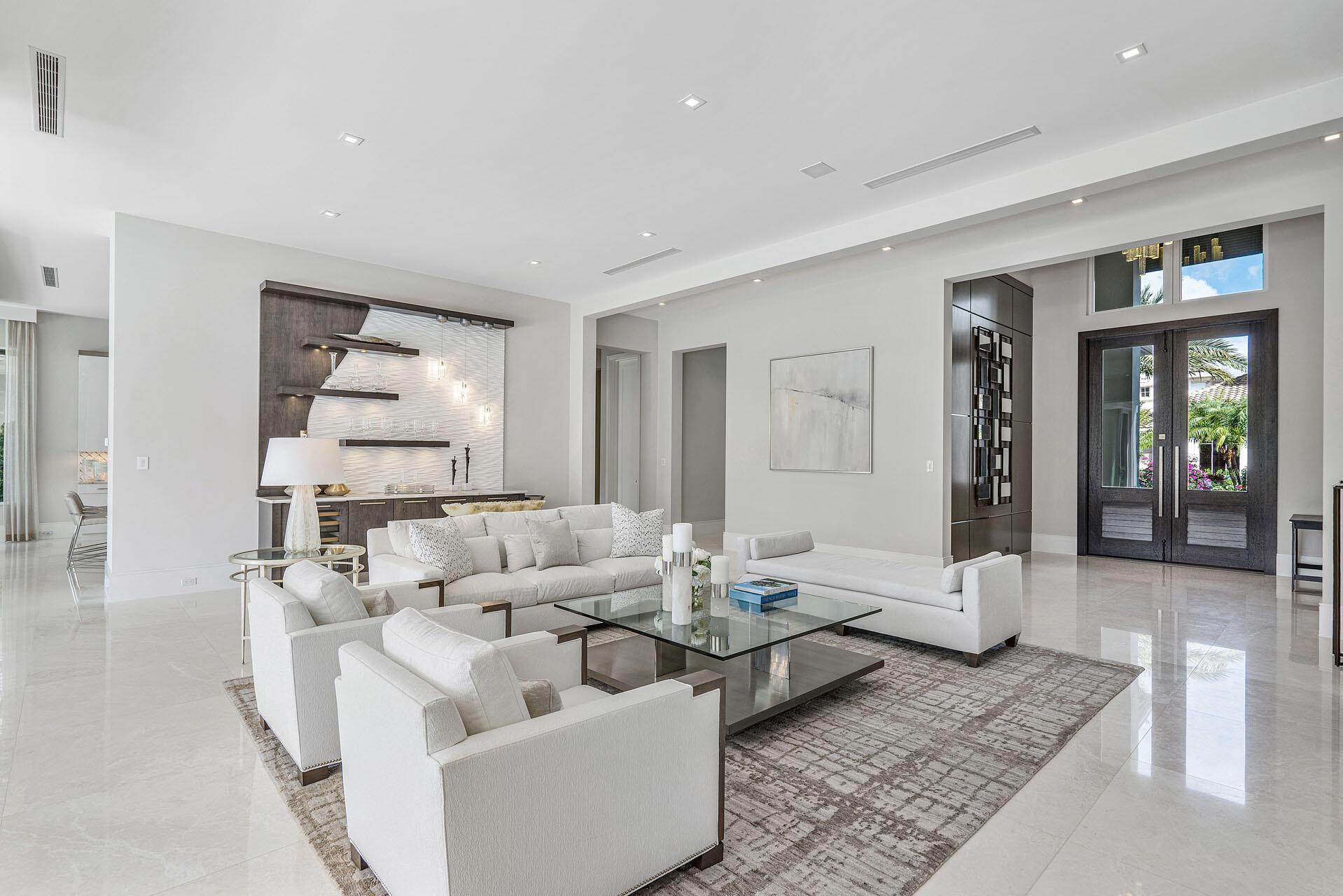 148 Thatch Palm Cv Boca Raton, FL 33432