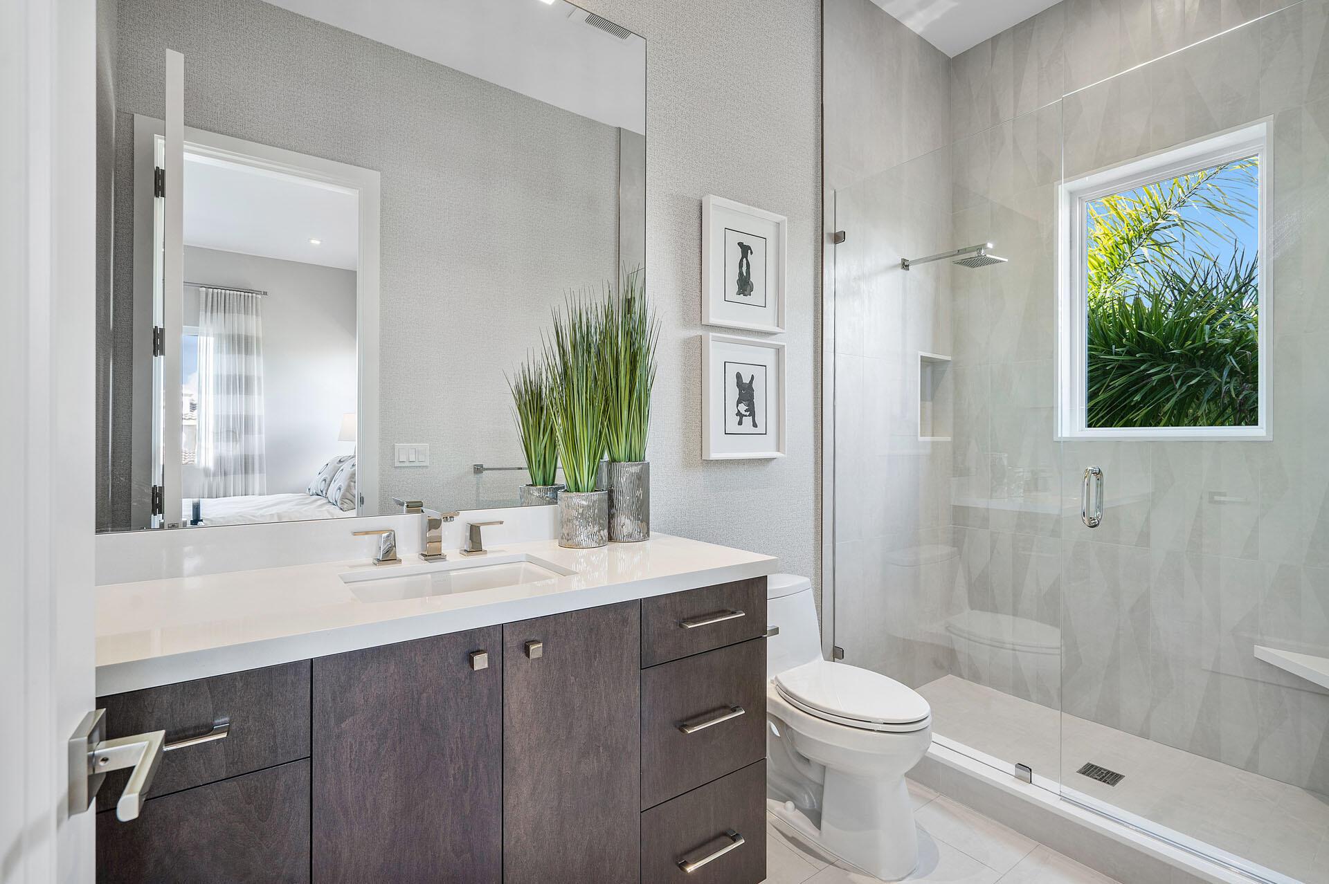 148 Thatch Palm Cv Boca Raton, FL 33432