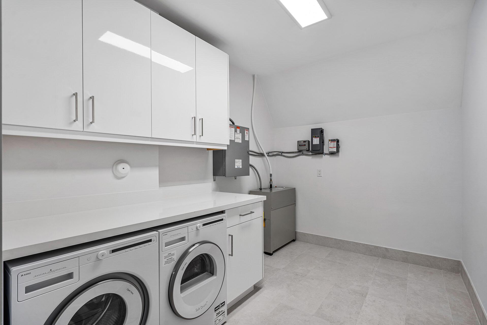 148 Thatch Palm Cv Boca Raton, FL 33432