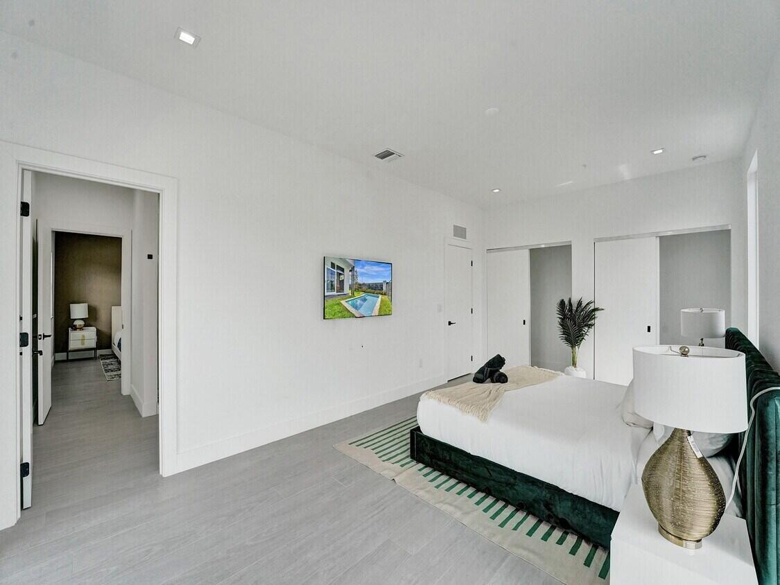 1226 NE 15th Ave Fort Lauderdale, FL 33304