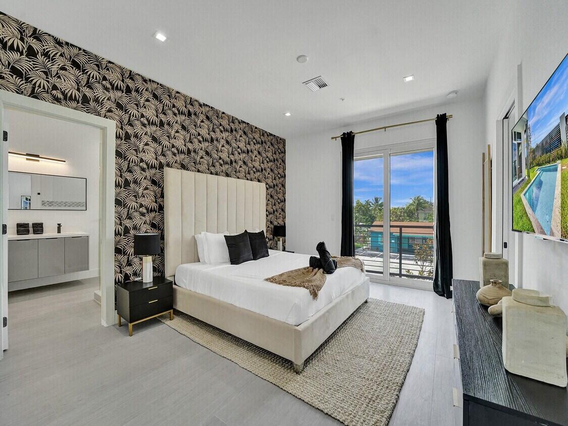 1226 NE 15th Ave Fort Lauderdale, FL 33304