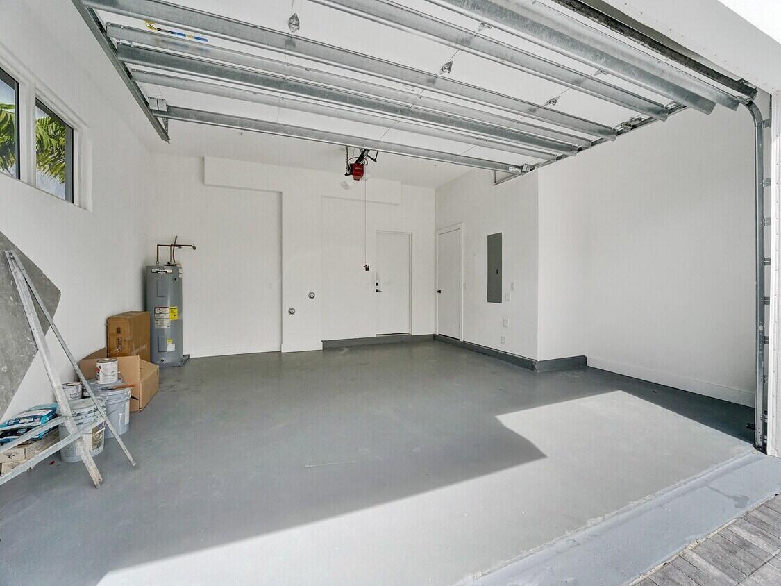 1226 NE 15th Ave Fort Lauderdale, FL 33304