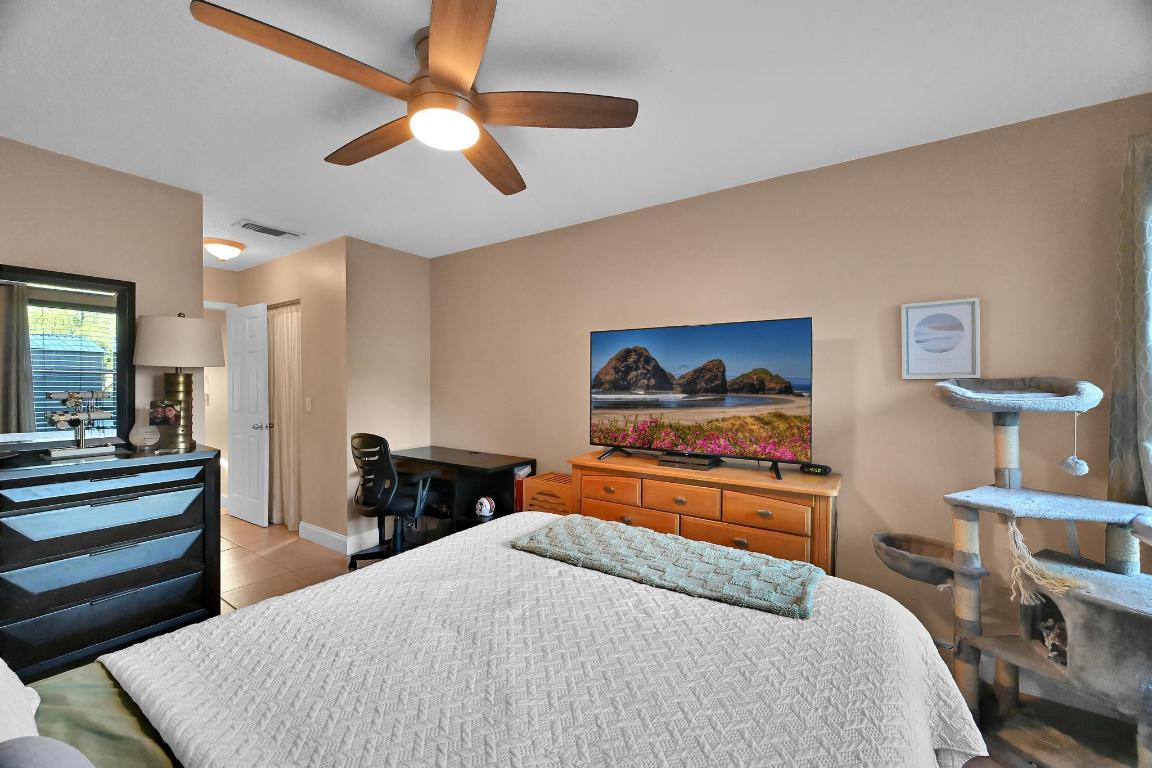 214 Palmetto Jupiter, FL 33458