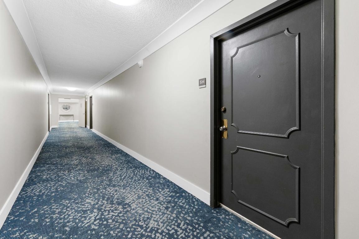 16546 NE 26th #5h North Miami Beach, FL 33160