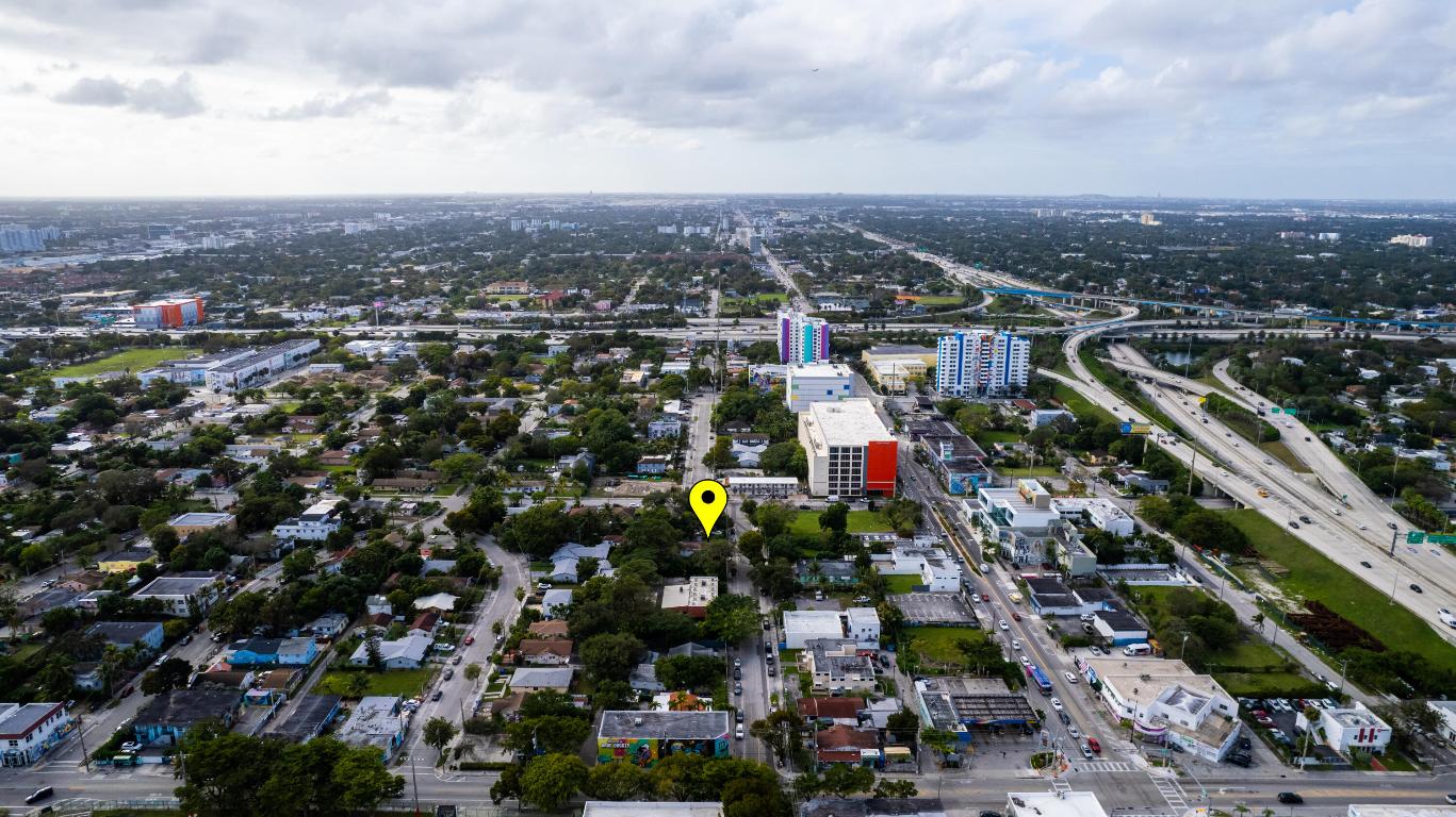 270 NW 35th Miami, FL 33127