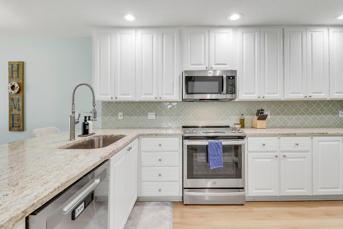 151 Rivinia Dr Jupiter, FL 33458