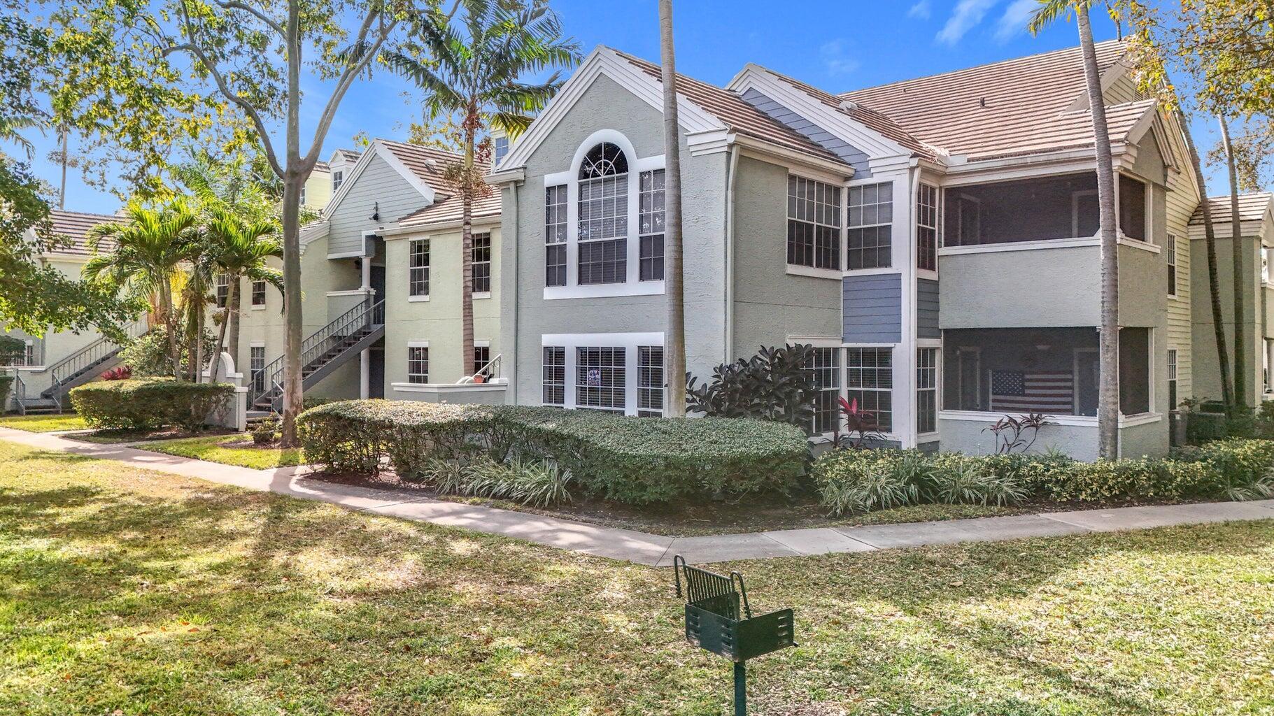 1020 Crystal Way #M Delray Beach, FL 33444