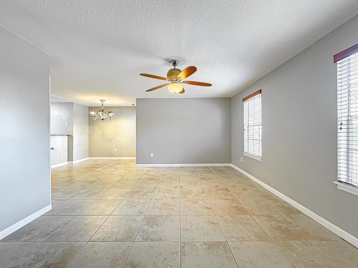 1020 Crystal Way #M Delray Beach, FL 33444