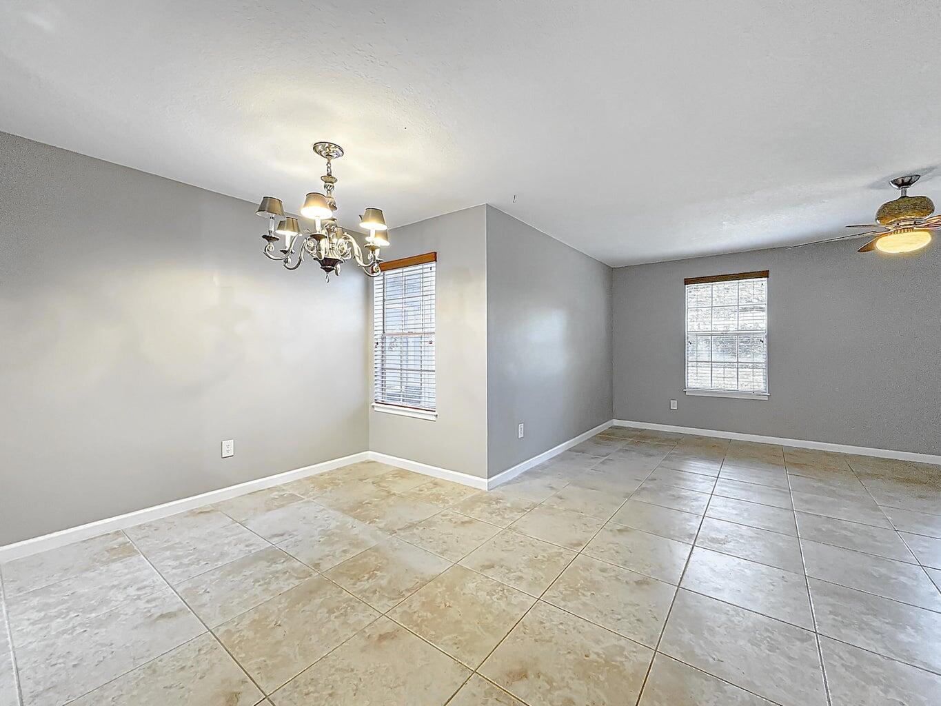 1020 Crystal Way #M Delray Beach, FL 33444