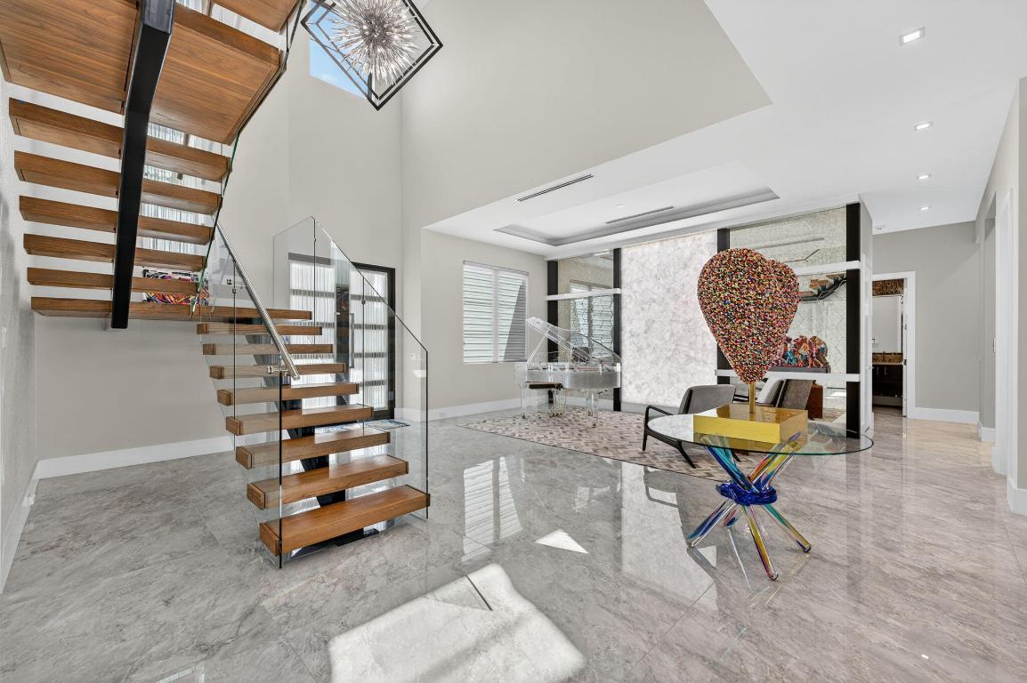 785 NE 70th Boca Raton, FL 33487