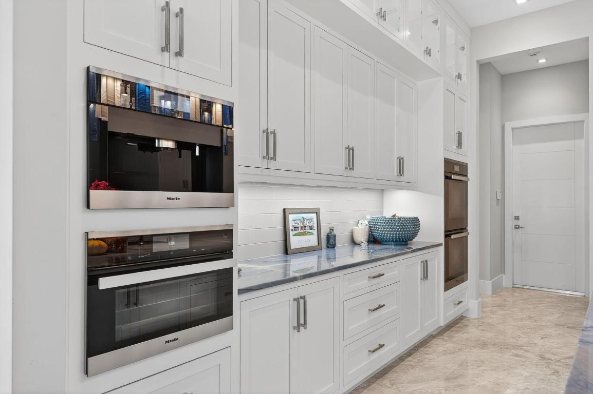 785 NE 70th Boca Raton, FL 33487