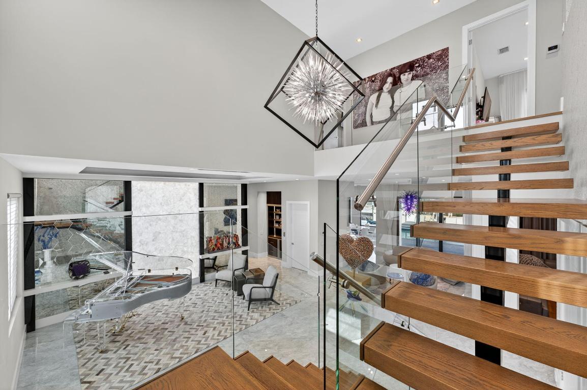 785 NE 70th Boca Raton, FL 33487