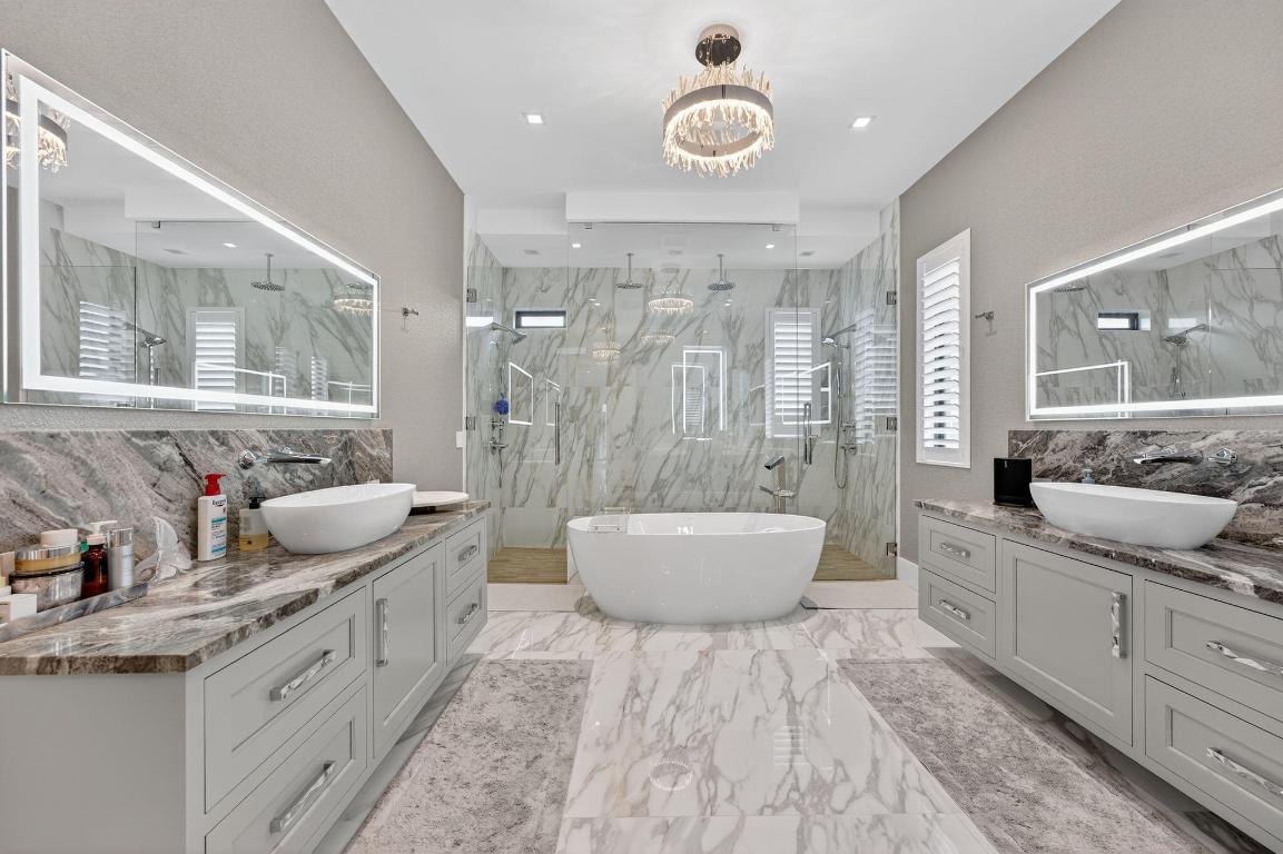 785 NE 70th Boca Raton, FL 33487