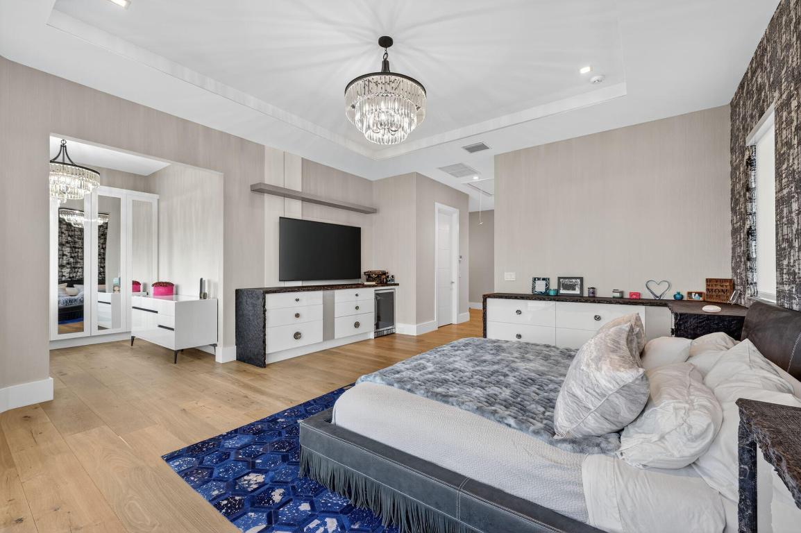 785 NE 70th Boca Raton, FL 33487